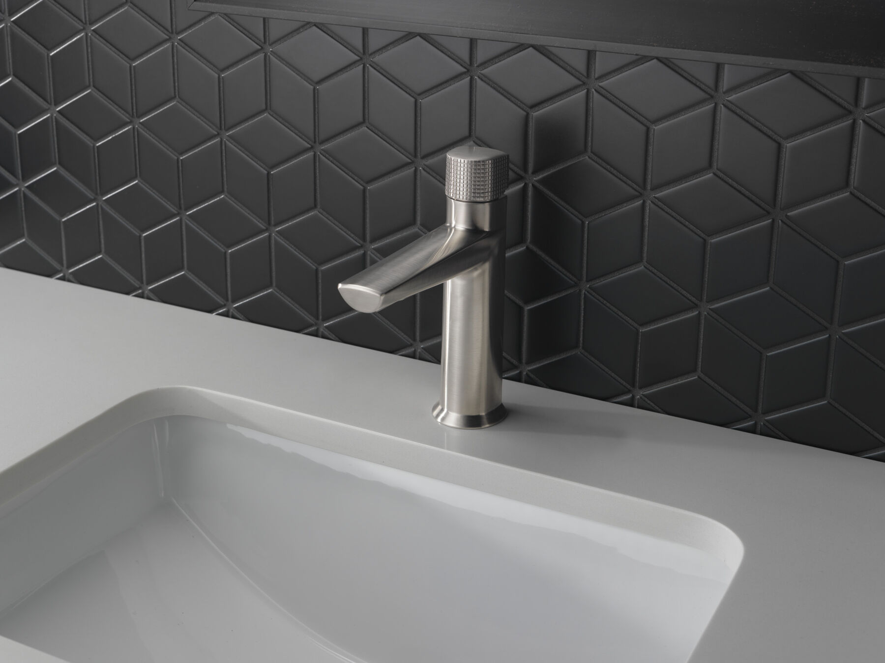 Single Handle Bathroom Faucet