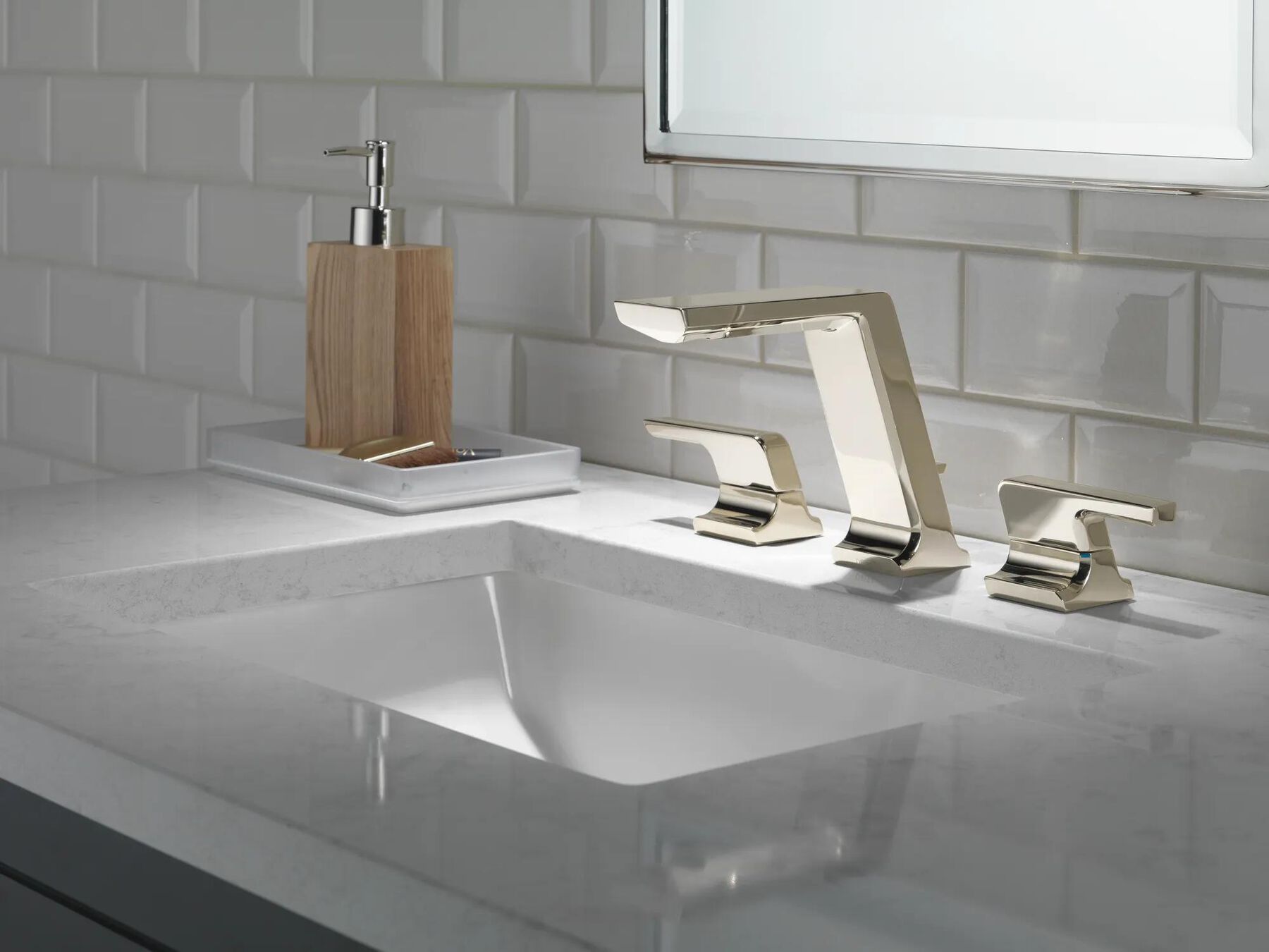 Two Handle Widespread Bathroom Faucet