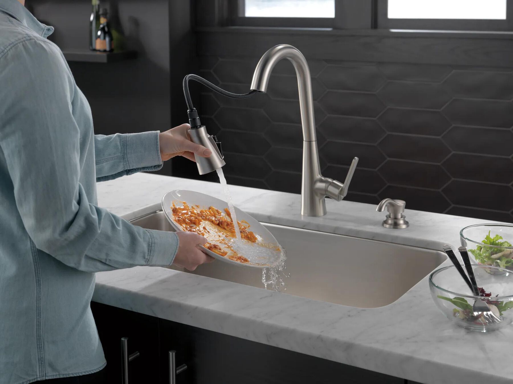 Single Handle Pull-Down Kitchen Faucet with ShieldSpray