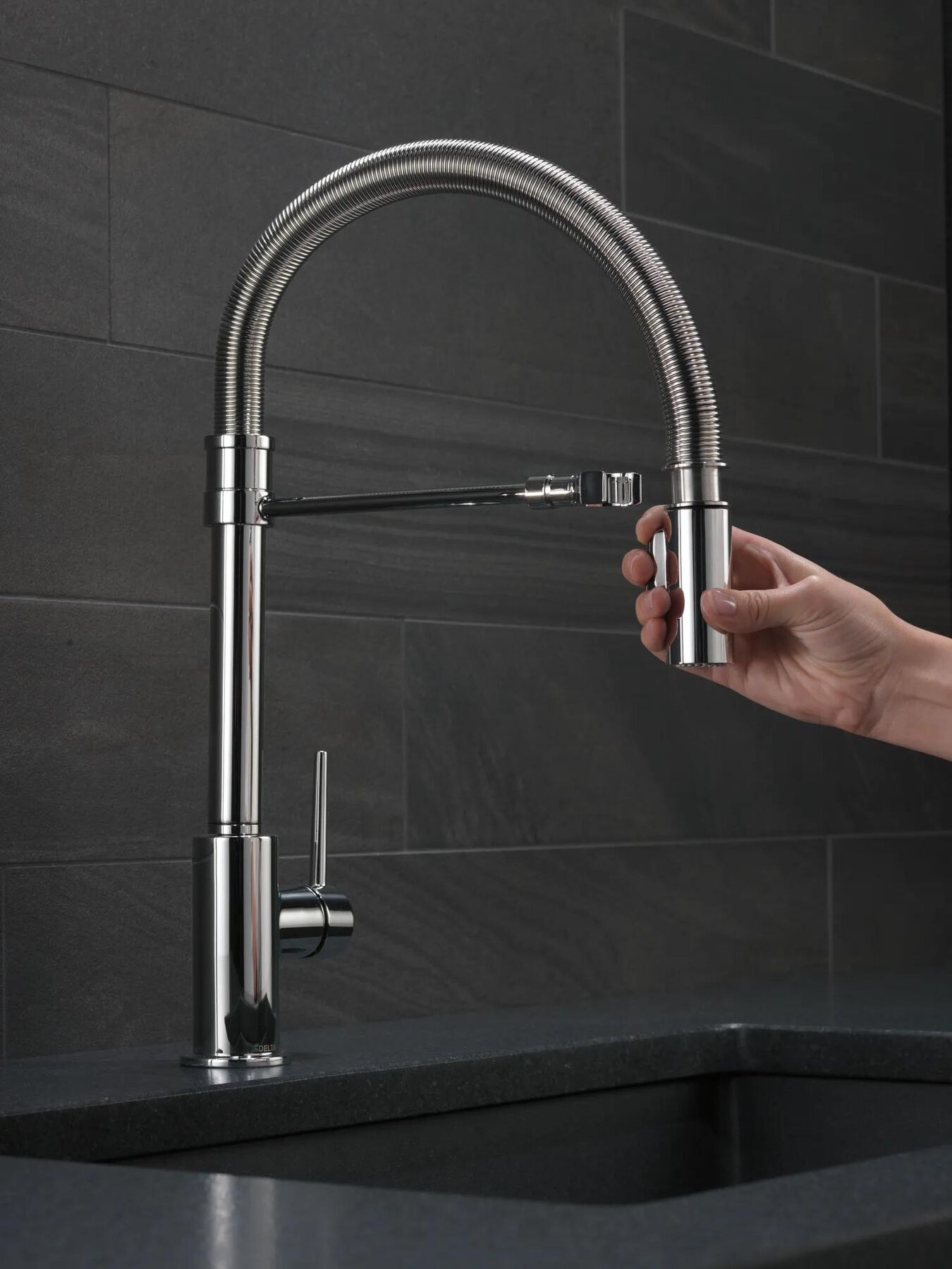 Single-Handle Pull-Down Spring Kitchen Faucet