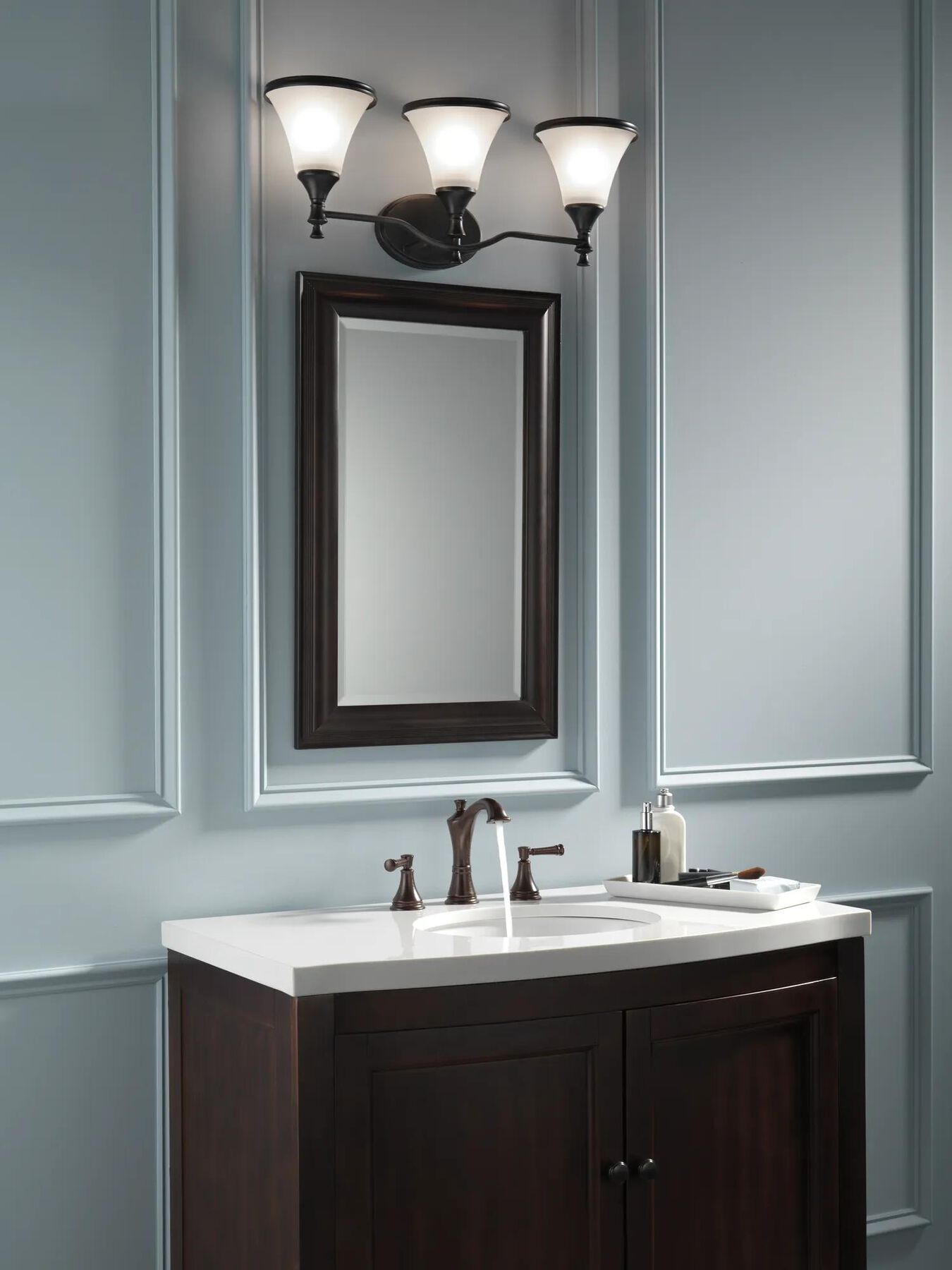 Two Handle Widespread Bathroom Faucet