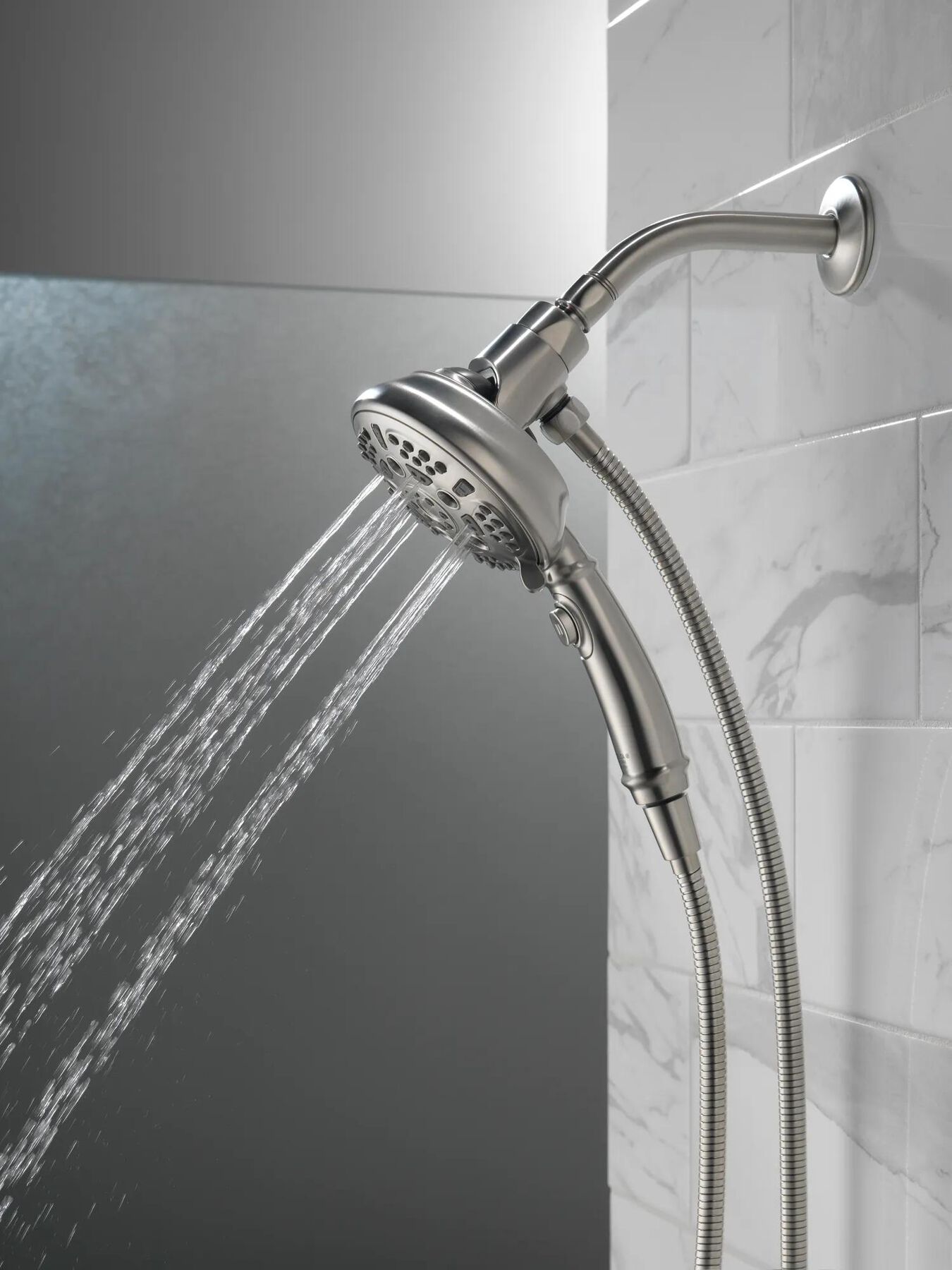 SureDock&trade; 7-Setting Hand Shower