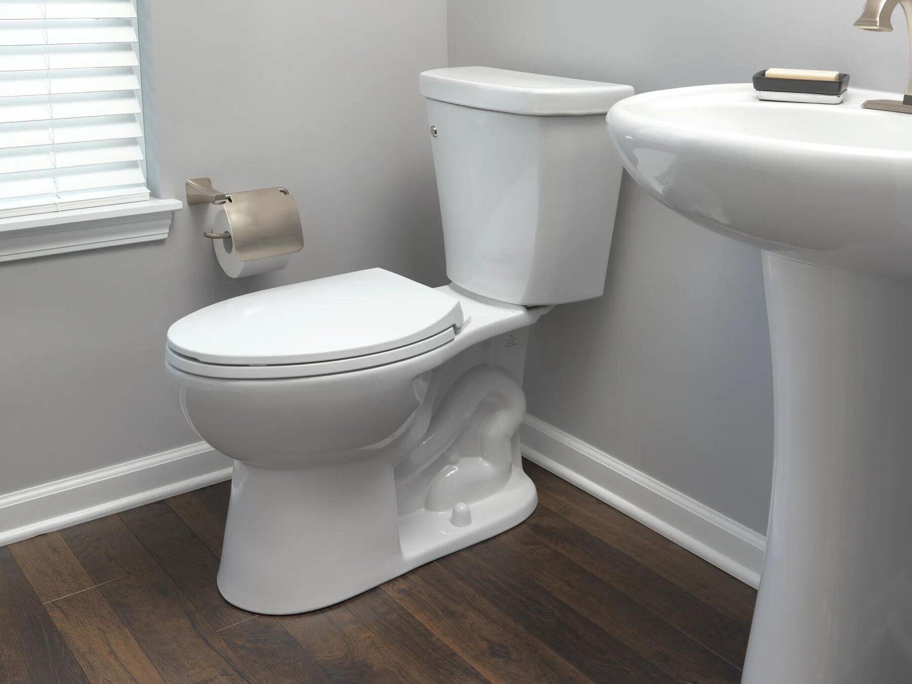 Toilet with FlushIQ&reg; - Elongated Front