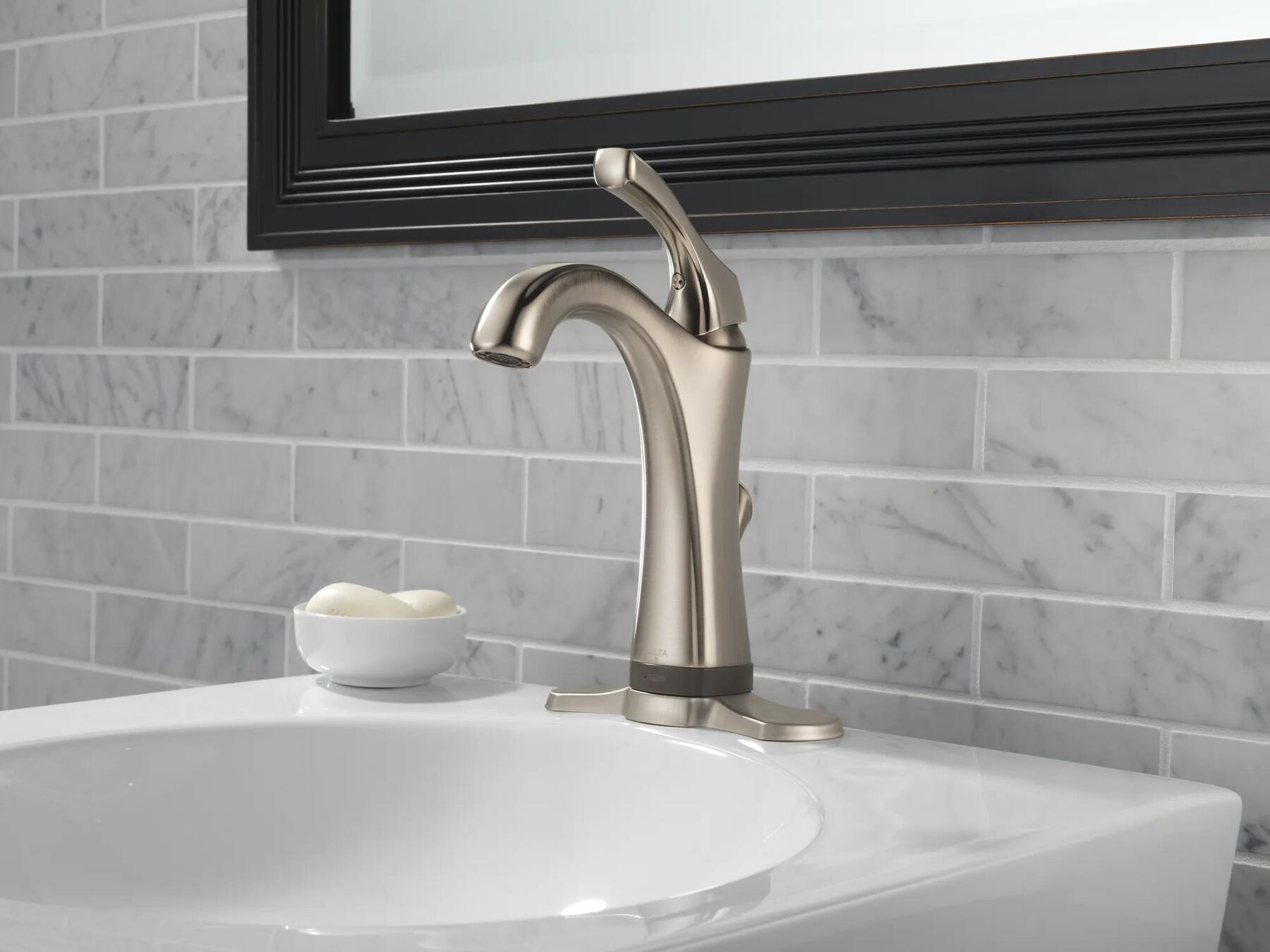 Single Handle Bathroom Faucet with Touch<sub>2</sub>O.xt&reg; Technology
