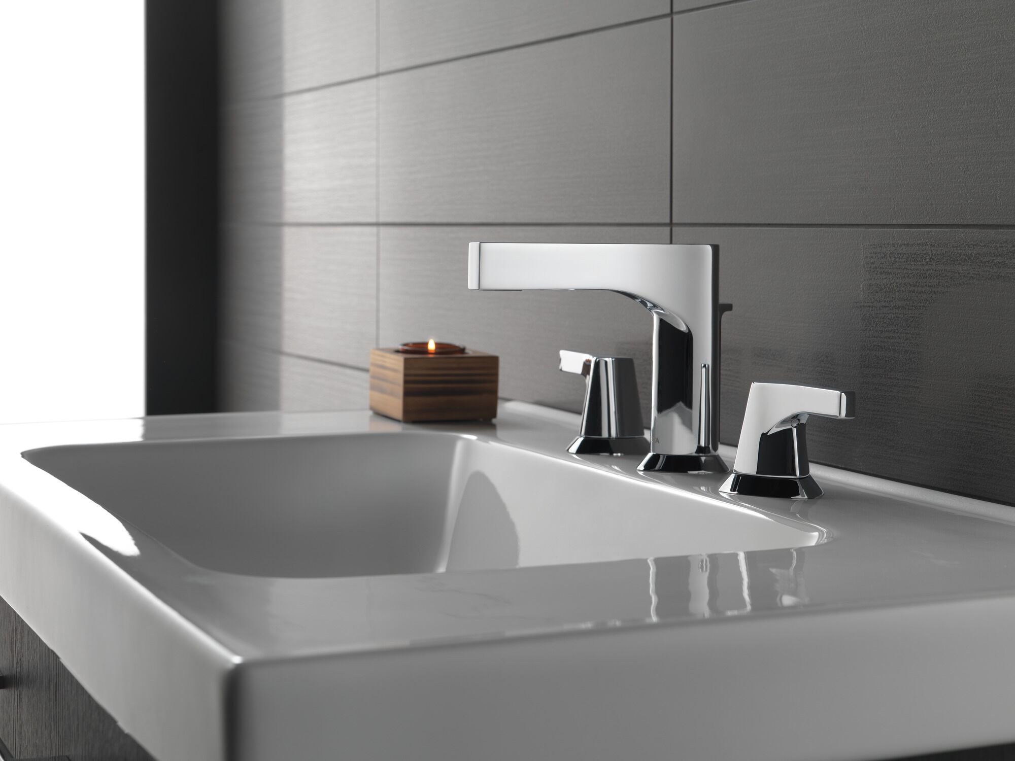 Two Handle Widespread Bathroom Faucet in Chrome 3574-MPU-DST
