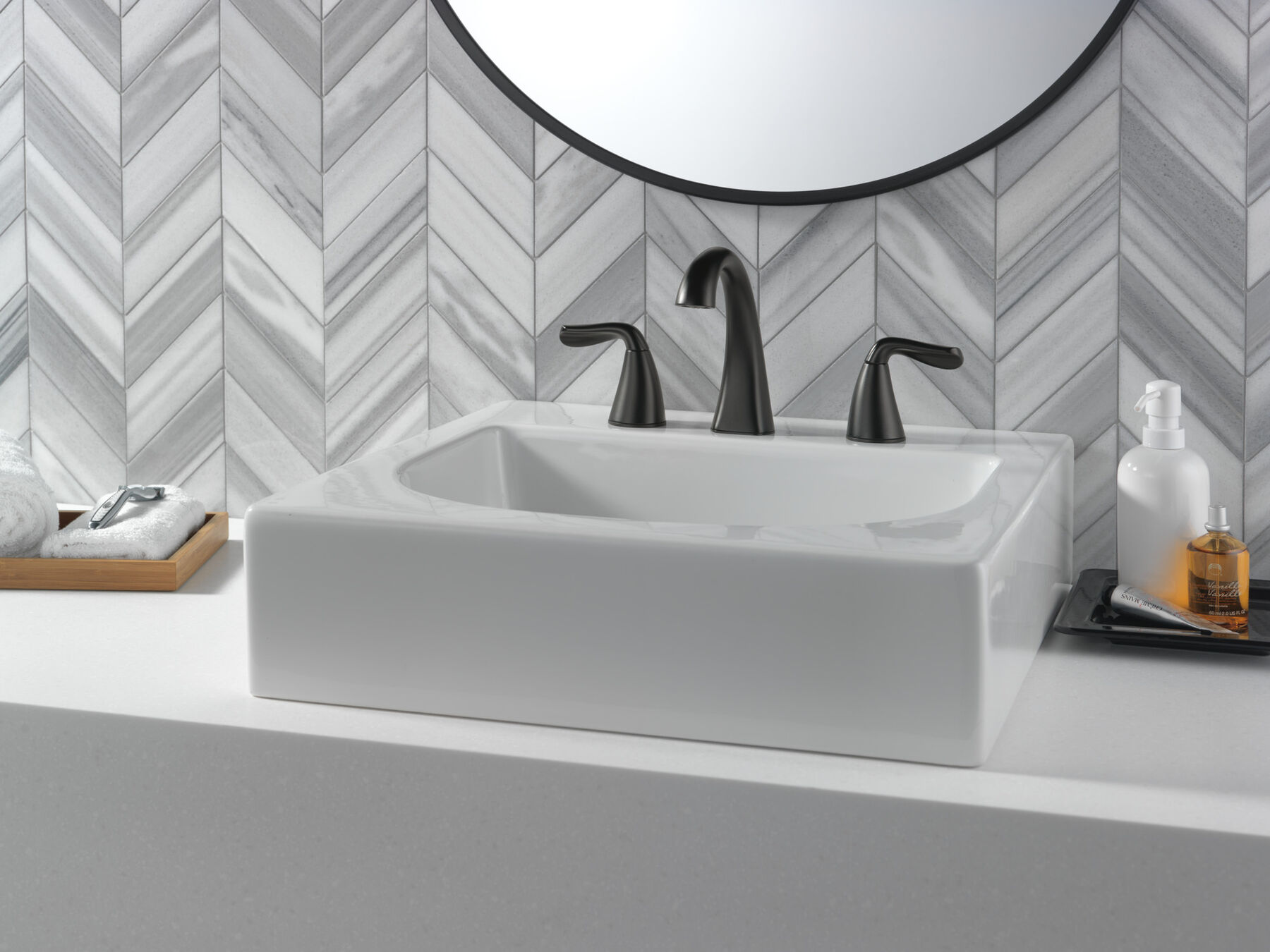 Two Handle Widespread Bathroom Faucet