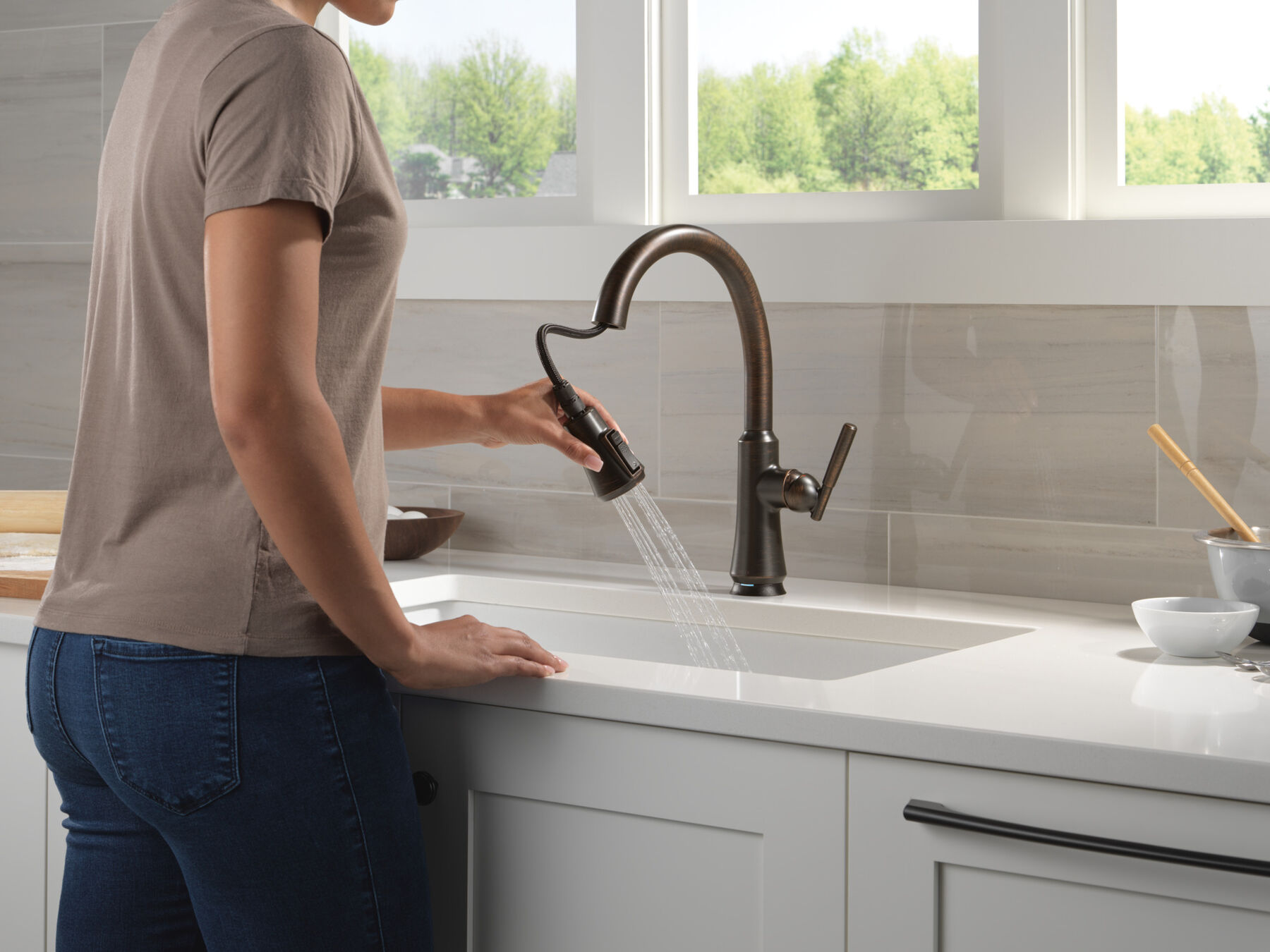 Touch<sub>2</sub>O&reg; Technology Kitchen Faucet with Touchless Technology