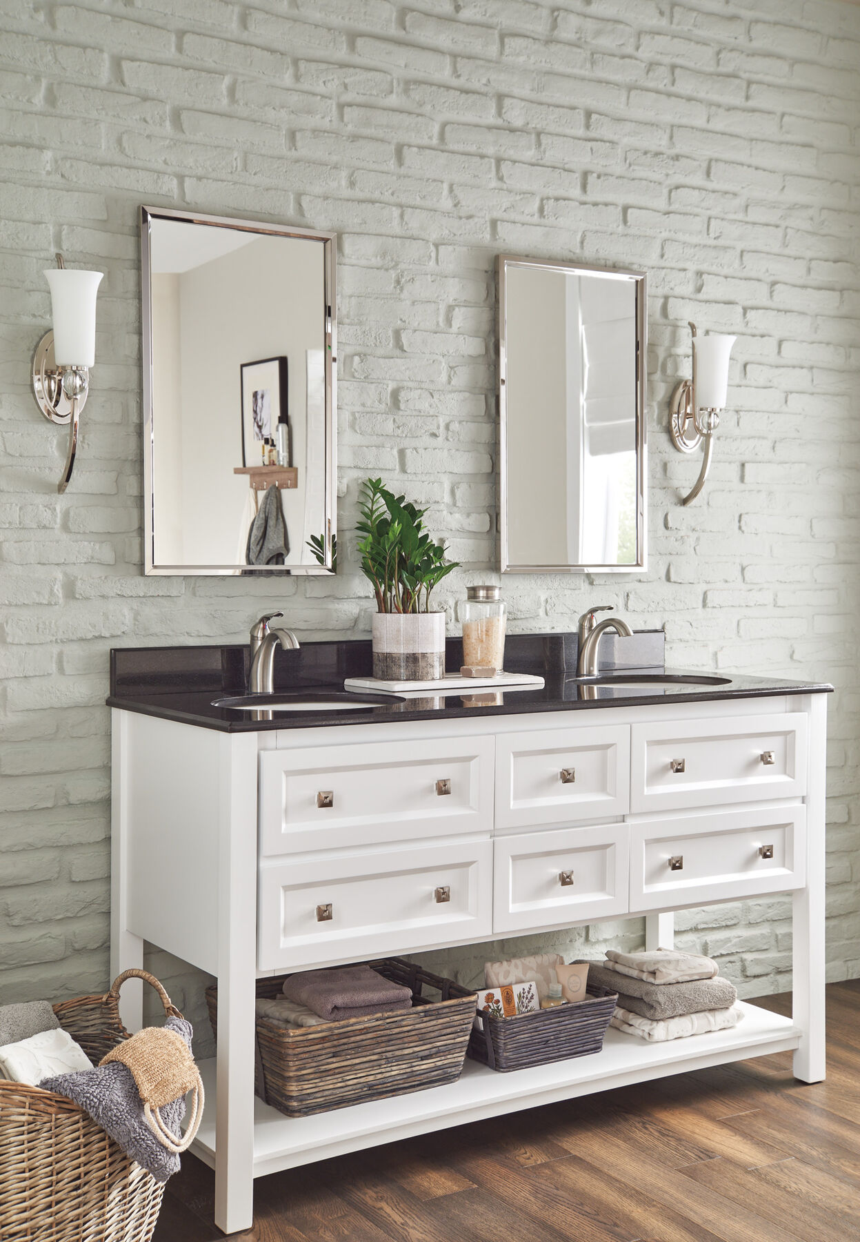 Single Handle Bathroom Faucet (Recertified)