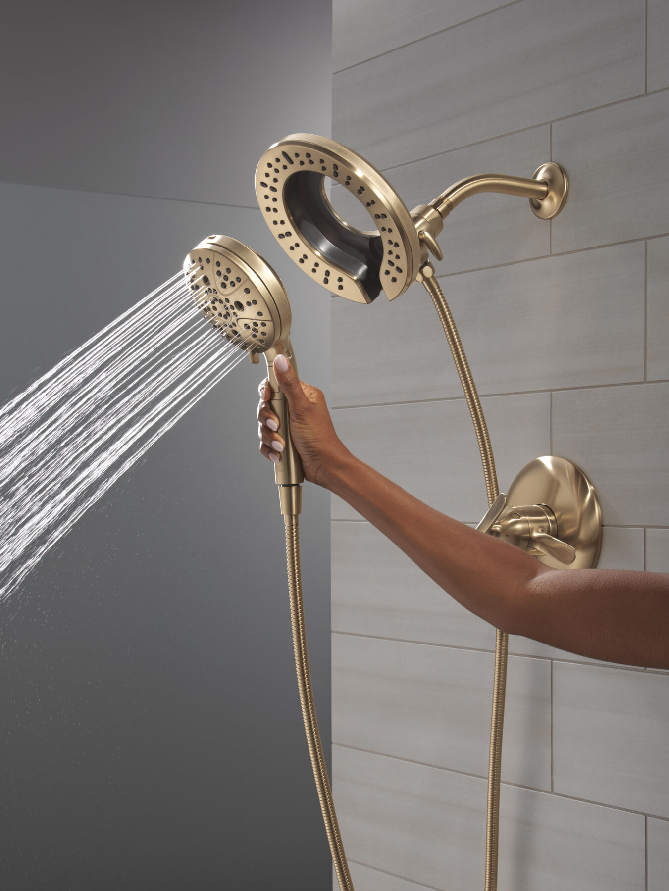 17 Series Shower Trim with In2ition Shower Head
