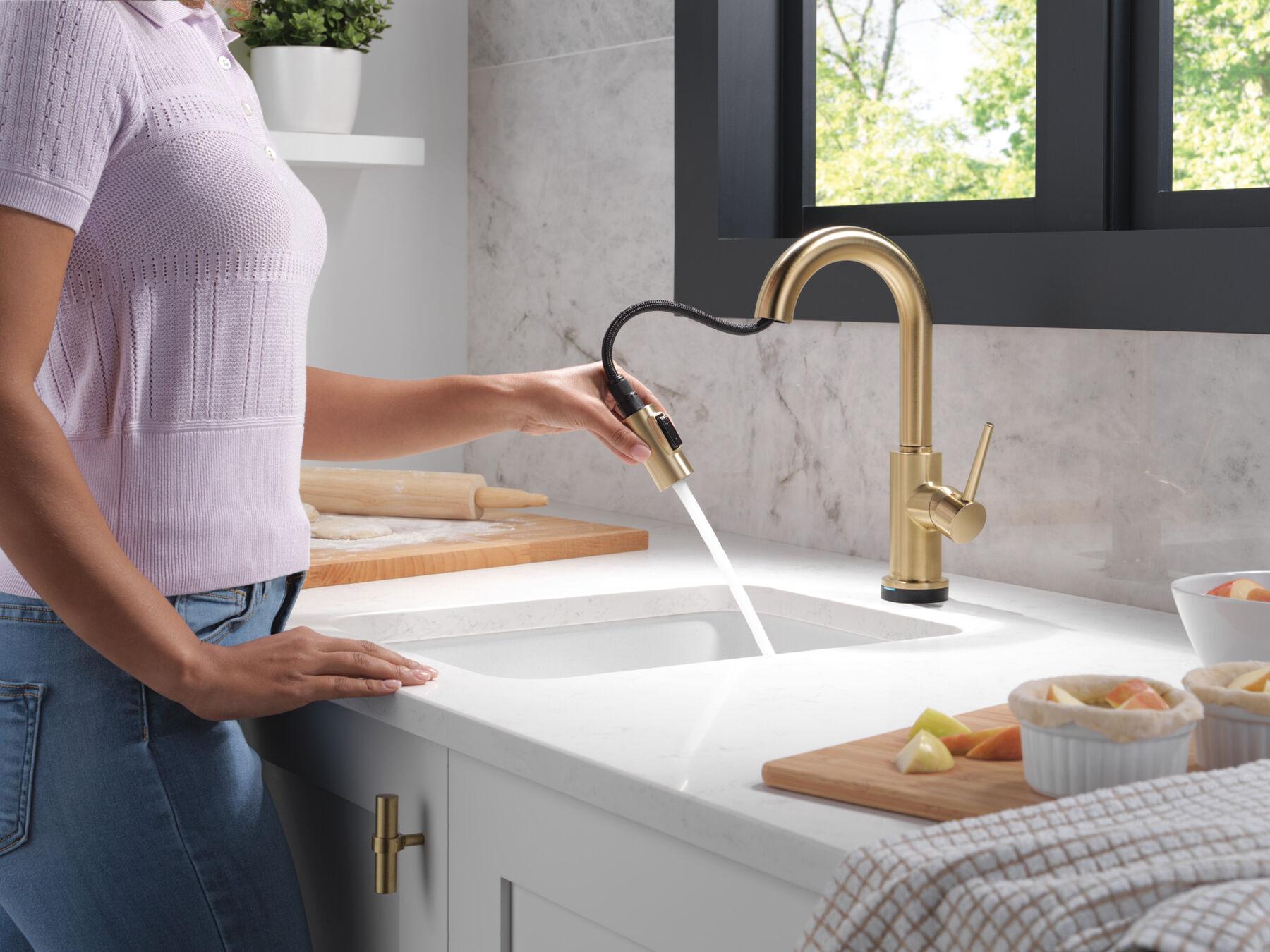 Single Handle Pull-Down Bar / Prep Faucet with Touch<sub>2</sub>O&reg; Technology