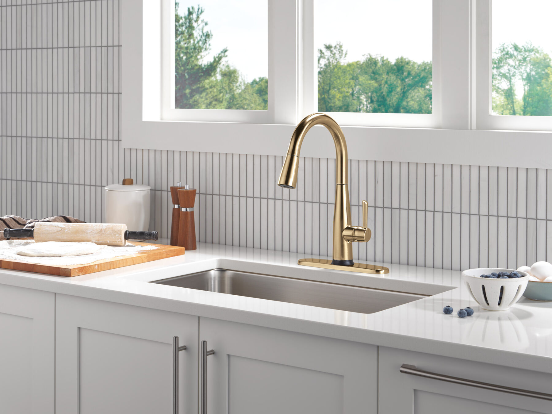 VoiceIQ&reg; Single Handle Pull-Down Faucet with Touch<sub>2</sub>O&reg; Technology
