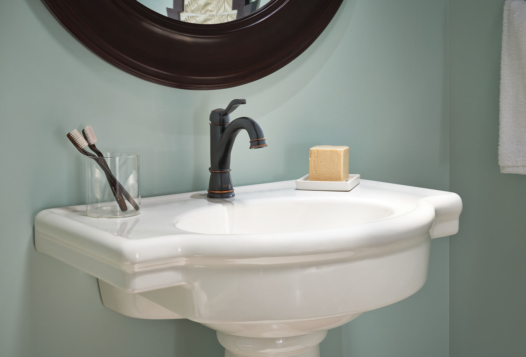 Single Handle Bathroom Faucet