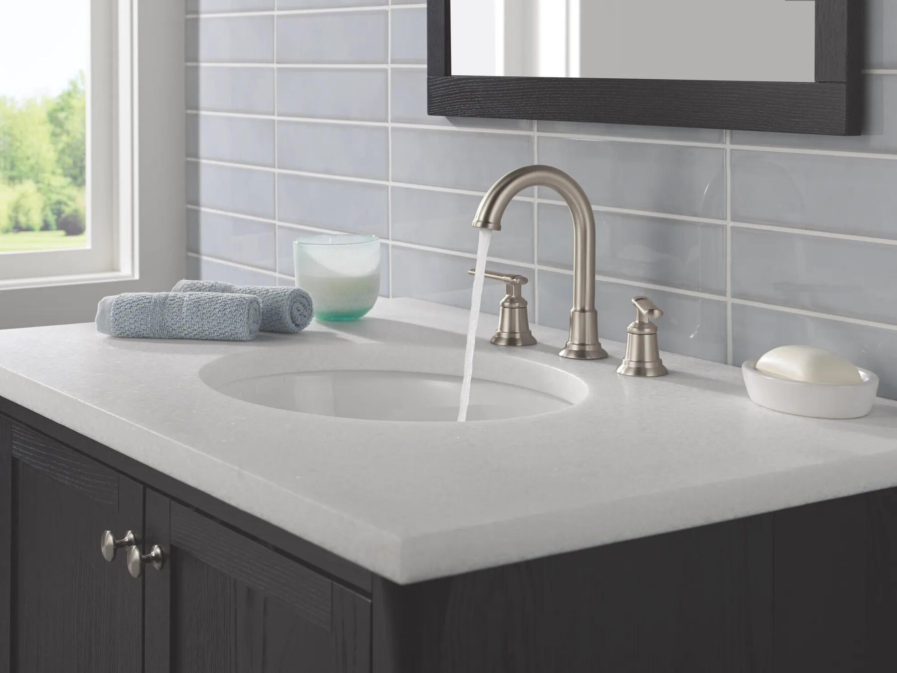 Two Handle Widespread Bathroom Faucet