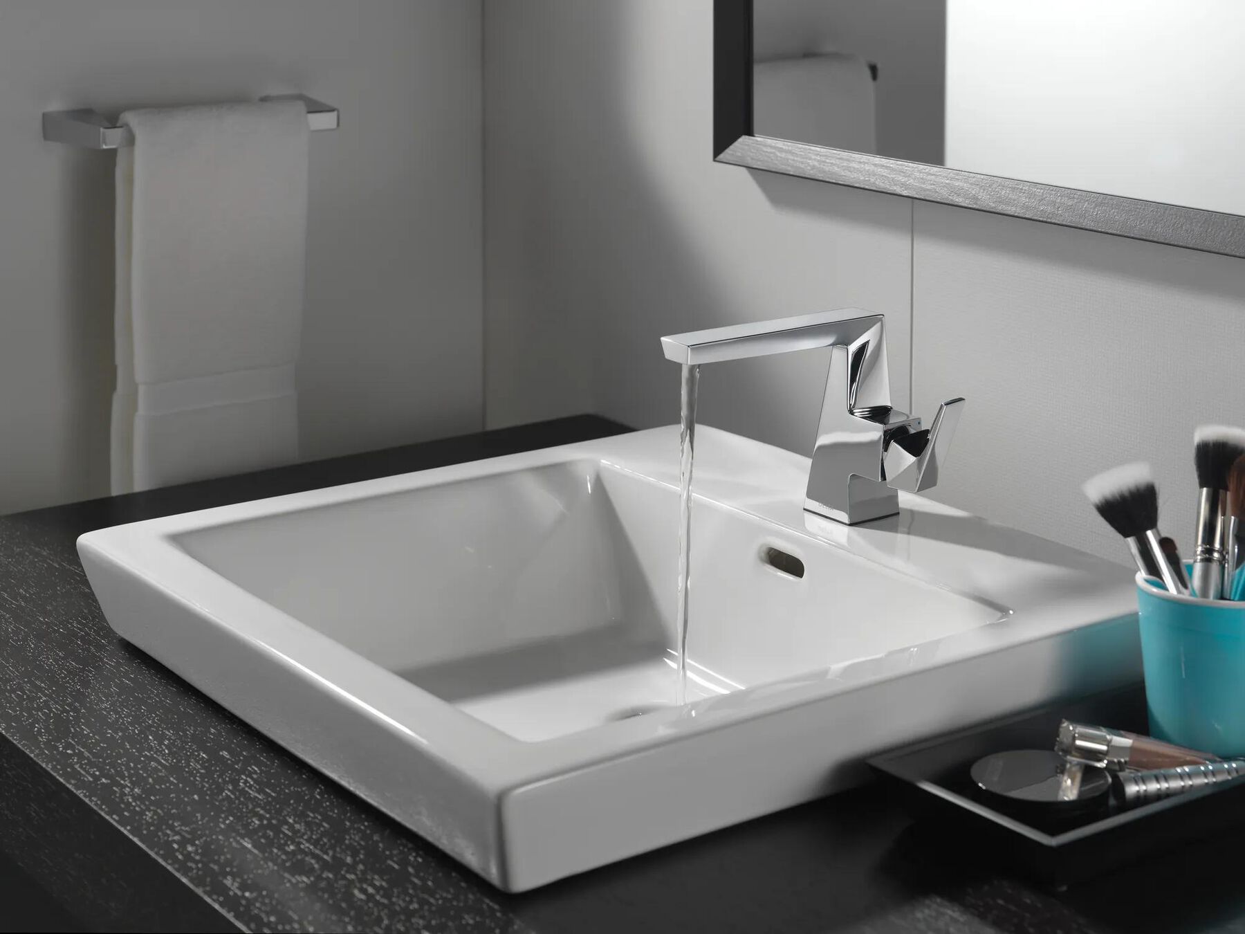 Single Handle Faucet (Recertified)