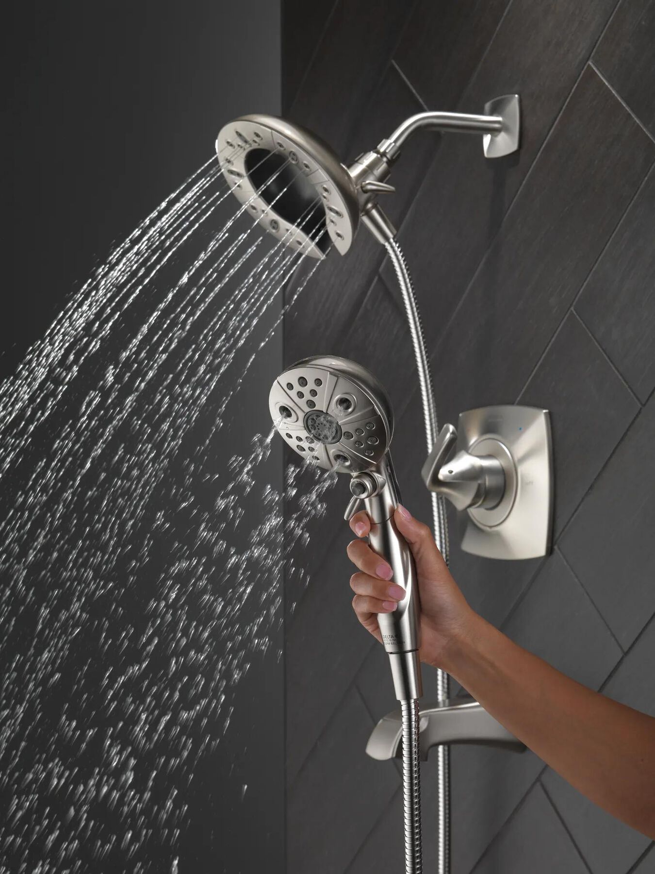 Monitor&reg; 14 Series Tub and Shower with In2ition&reg; Two-in-One Shower