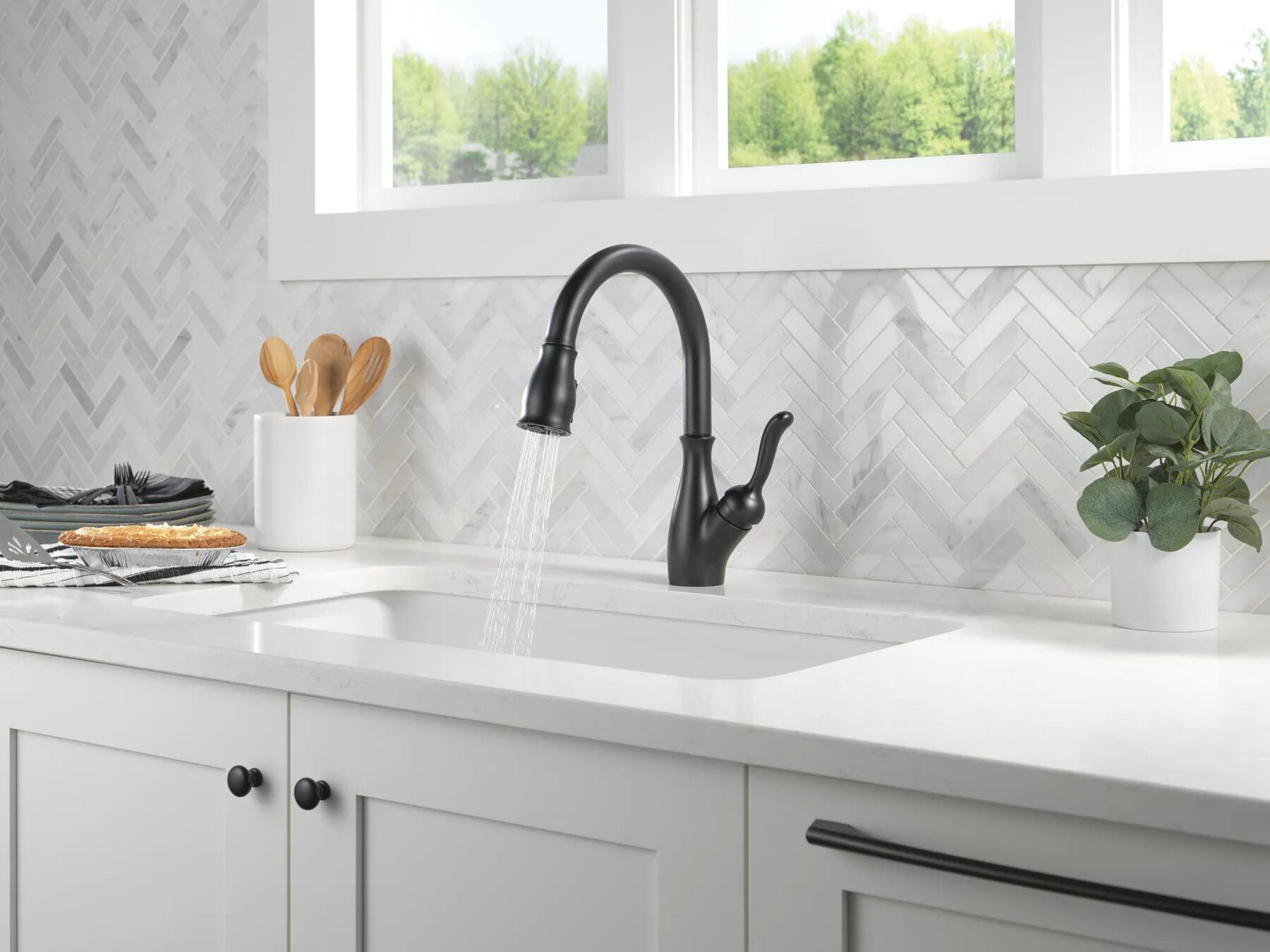 Pull-Down Kitchen Faucet (Recertified)