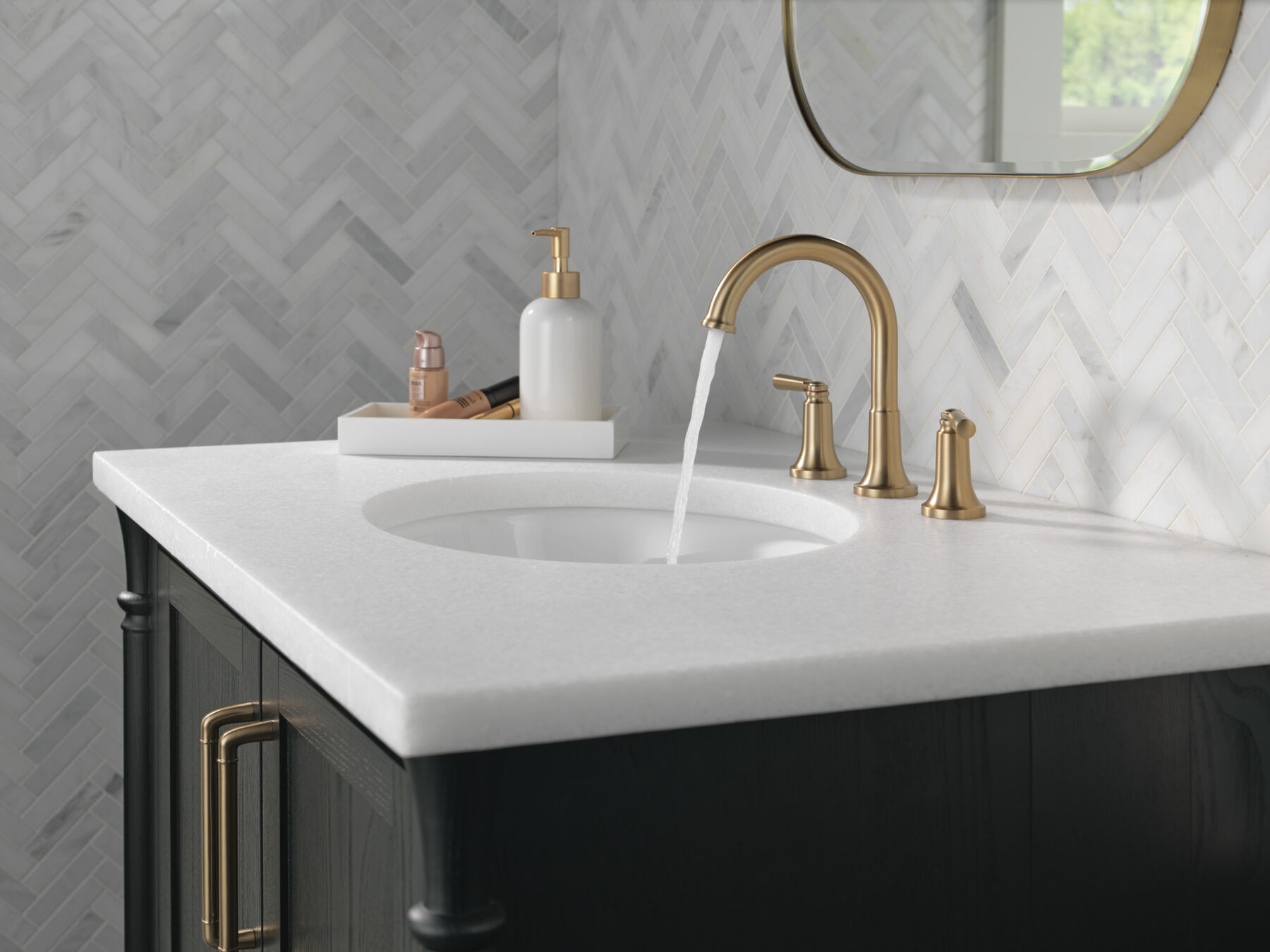 Two Handle Widespread Bathroom Faucet