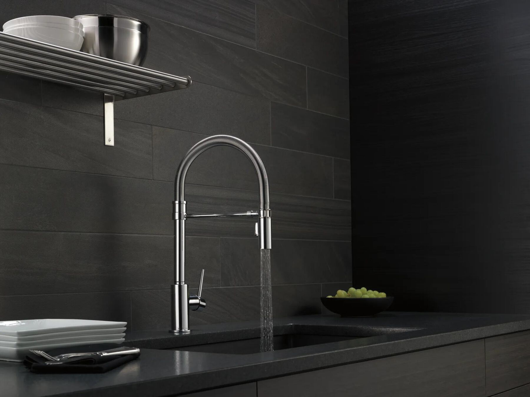 Single-Handle Pull-Down Spring Kitchen Faucet