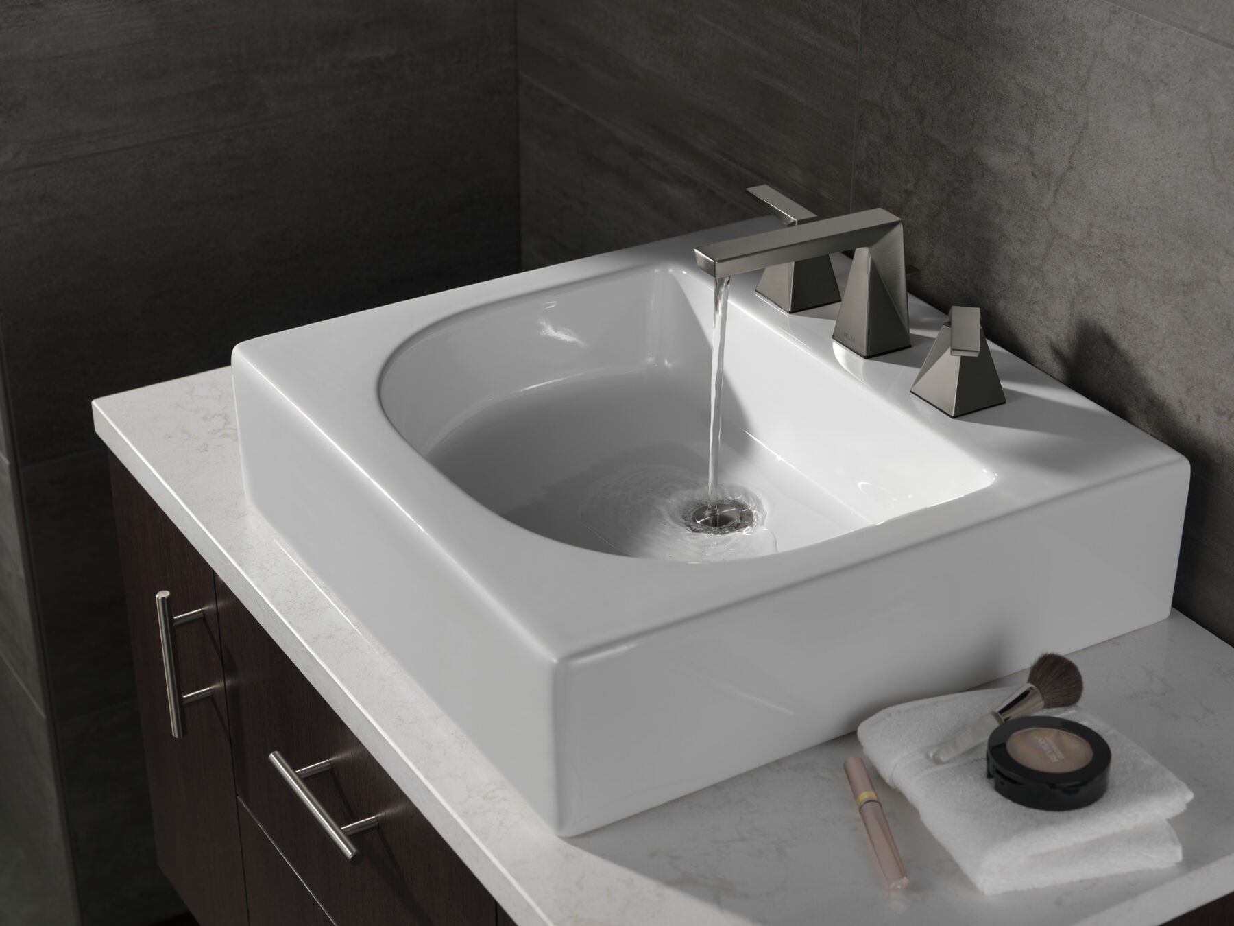 2H WideSpread Lav (Recertified)