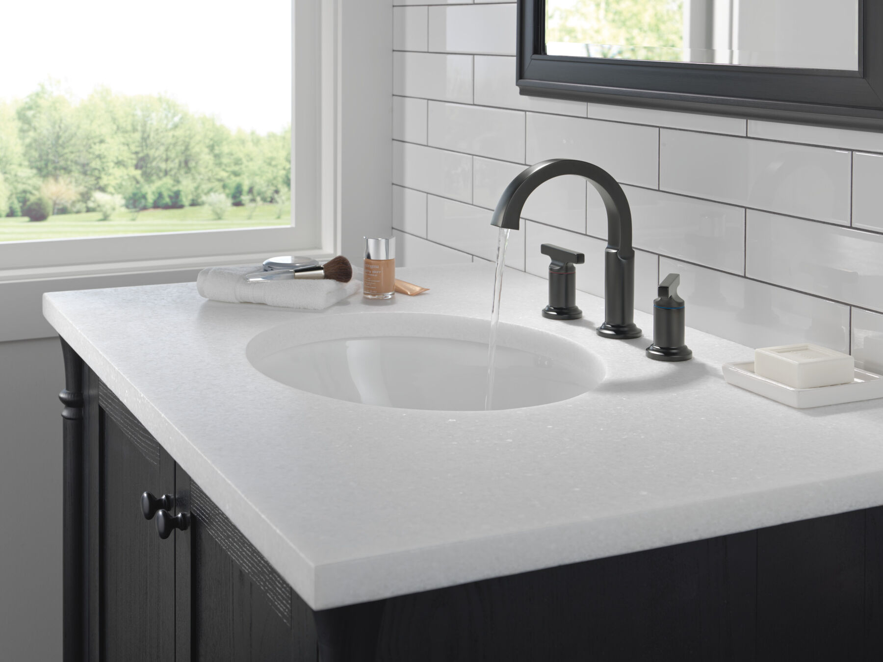 Two Handle Widespread Bathroom Faucet (Recertified)