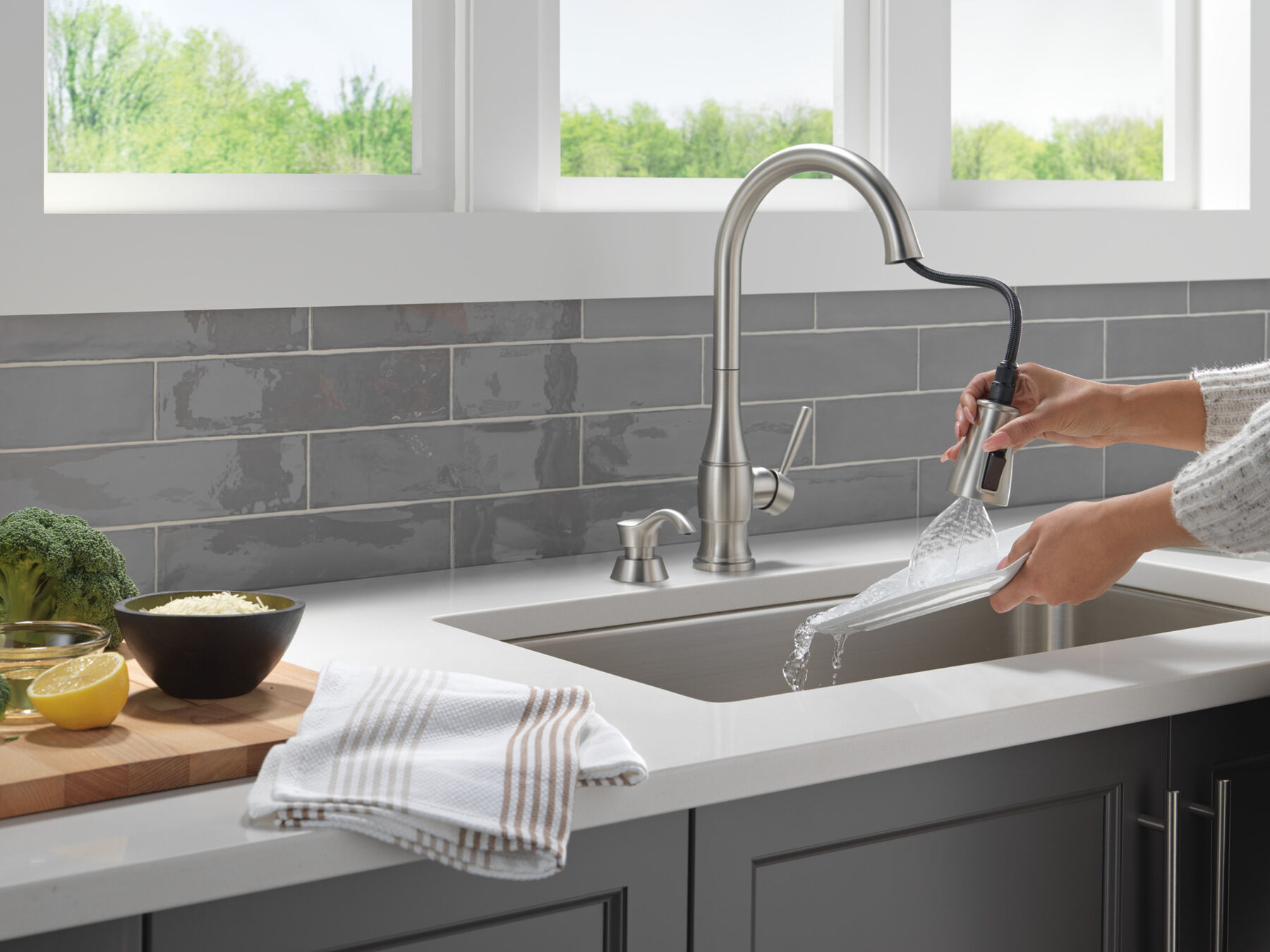 Pull-Down Kitchen Faucet w/Soap (Recertified)