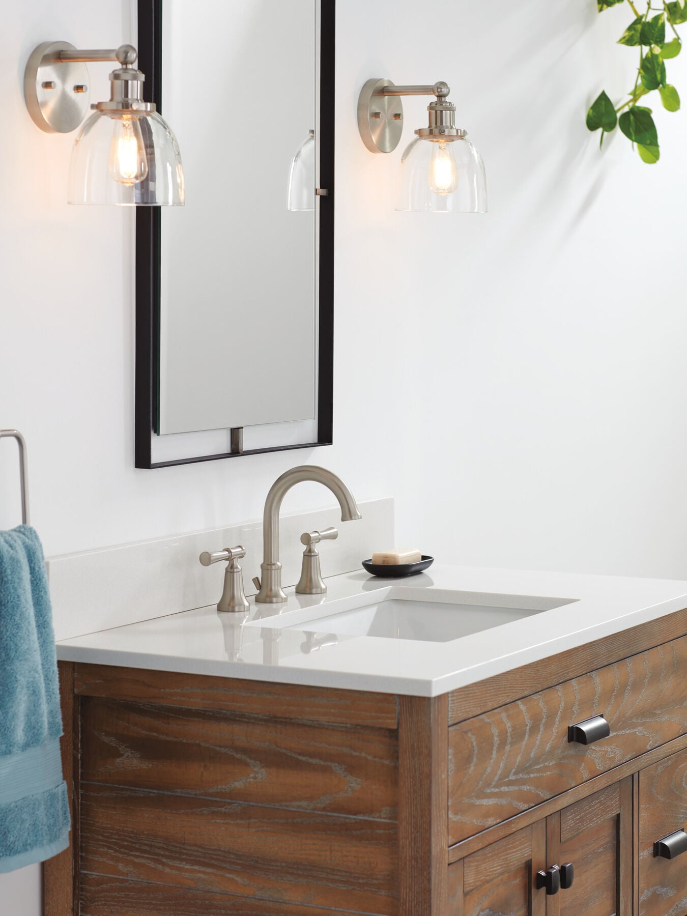 Two Handle Widespread Bathroom Faucet (Recertified)