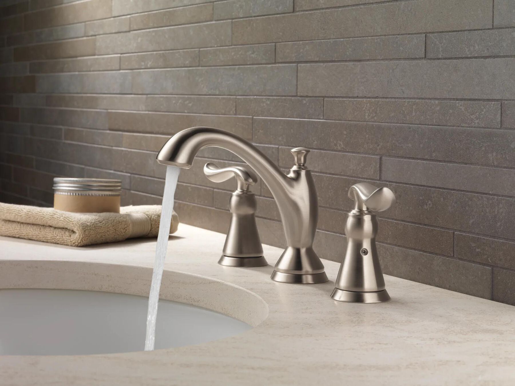 Two Handle Widespread Bathroom Faucet