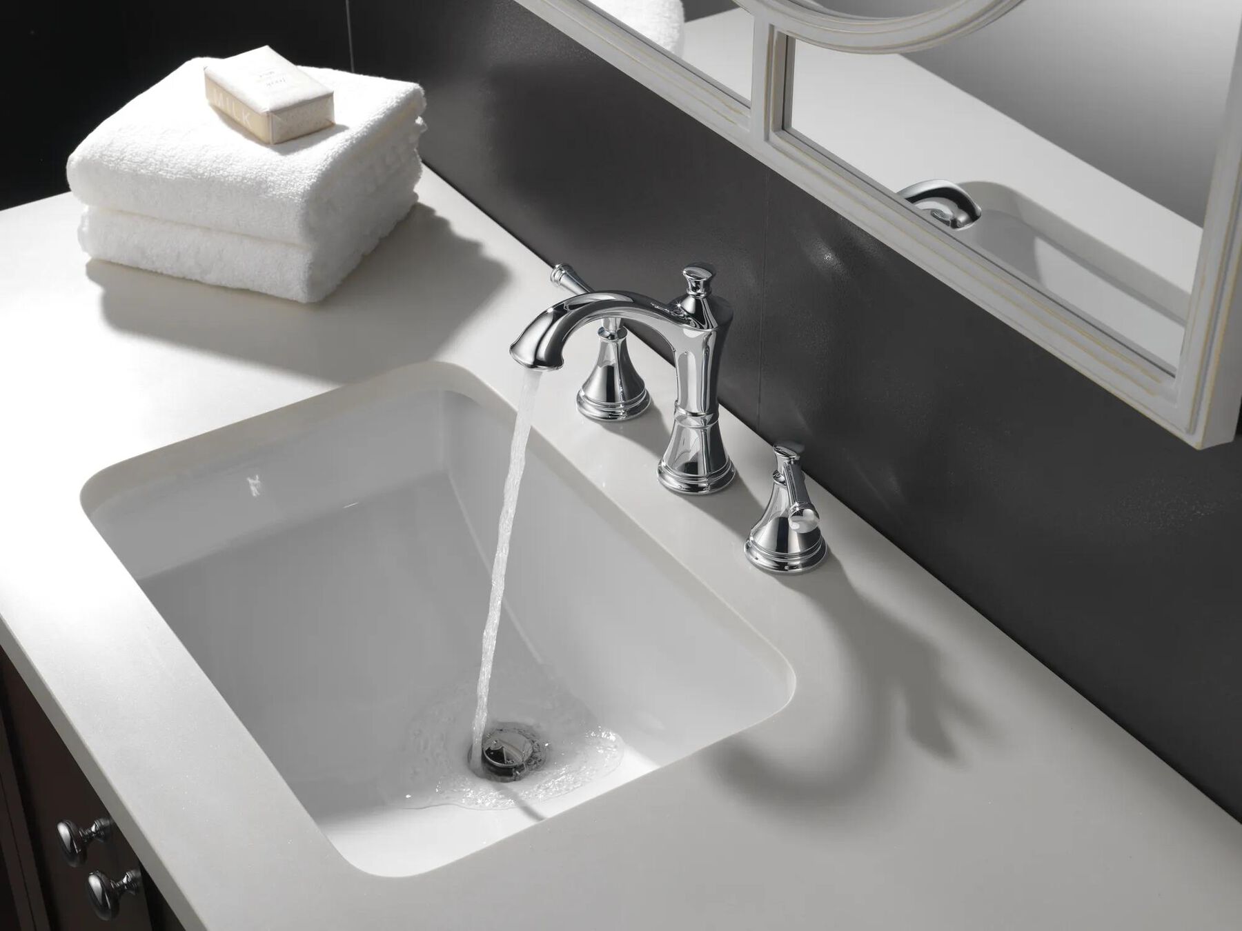 Two Handle Widespread Bathroom Faucet