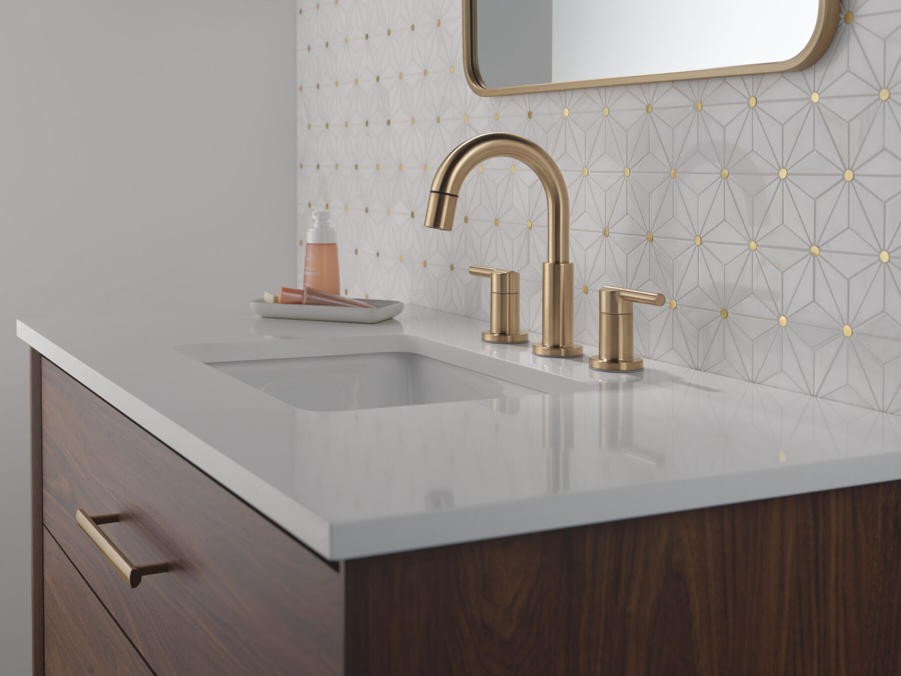 Two Handle Widespread Pull-Down Bathroom Faucet