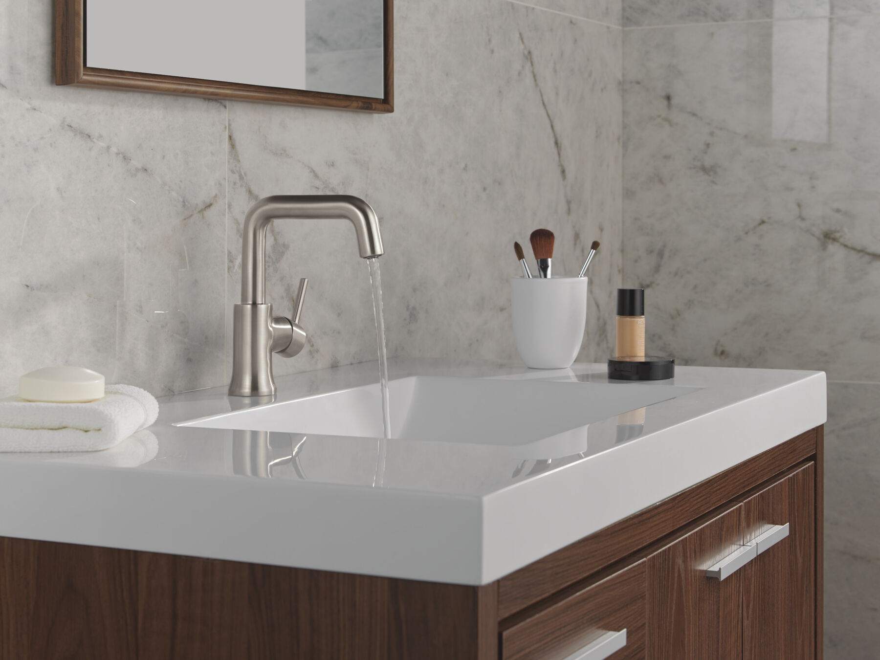 Single Handle Bathroom Faucet