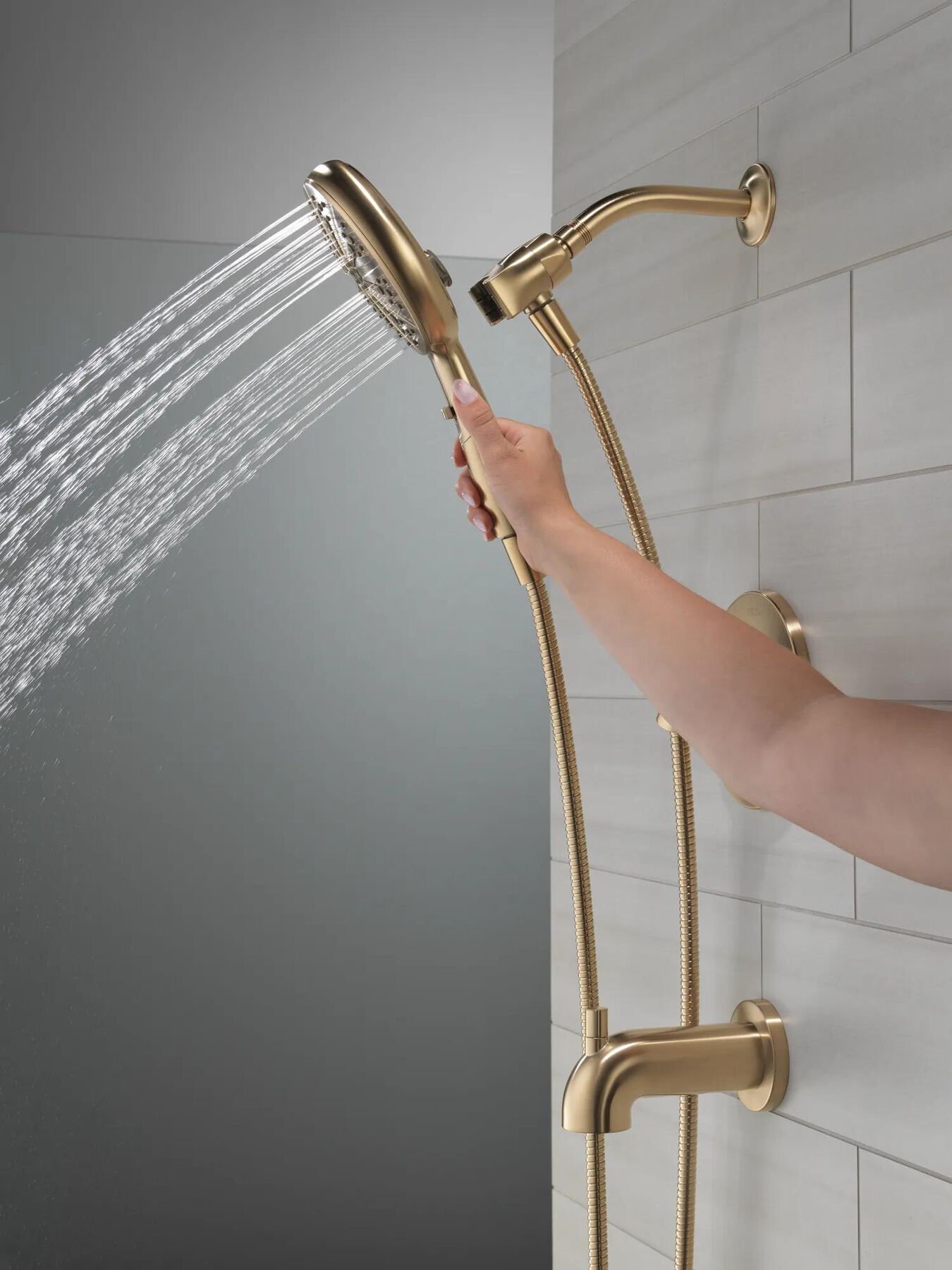 Monitor&reg; 14 Series Tub and Shower with SureDock&reg; Hand Shower