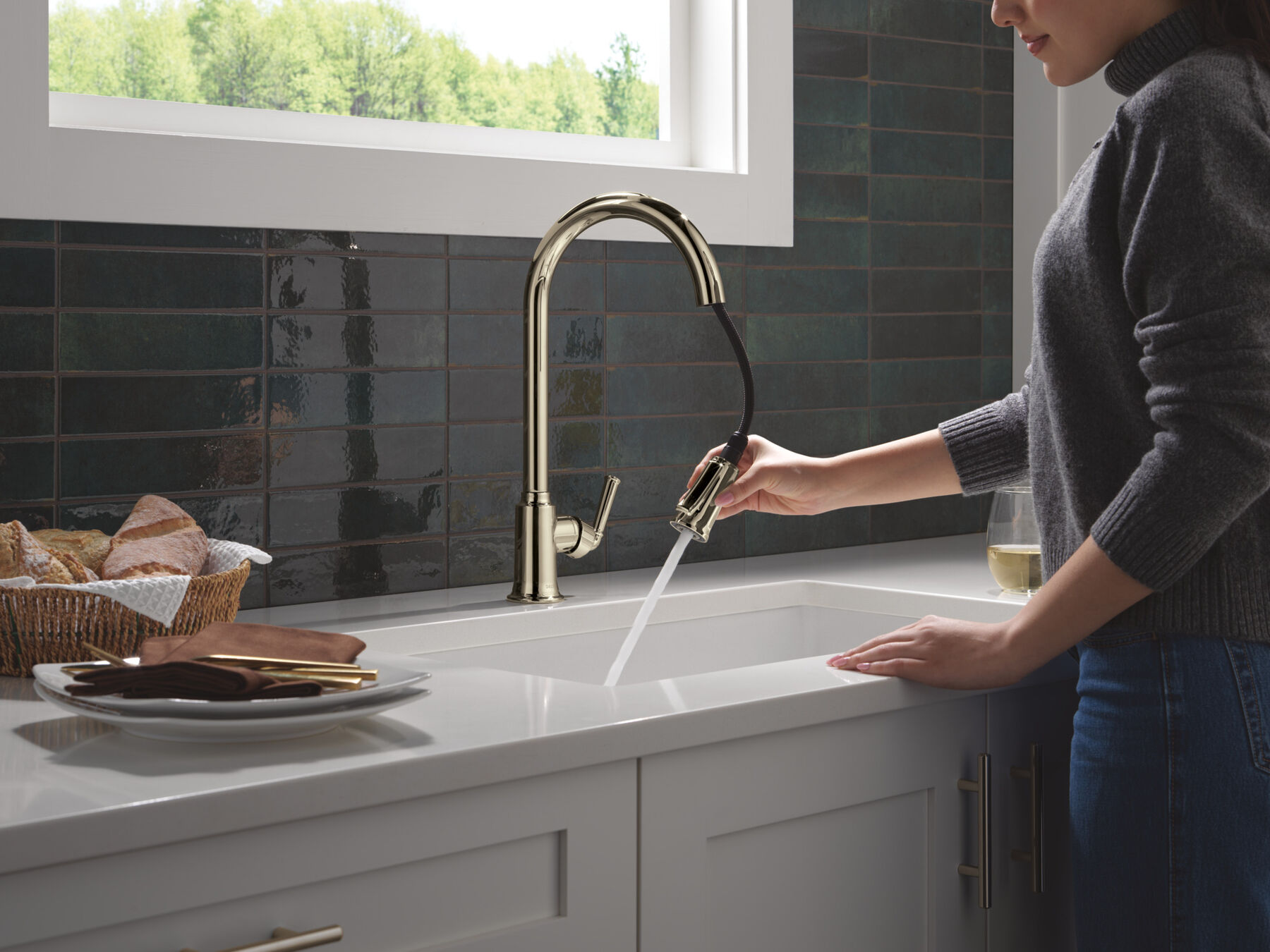 Single Handle Kitchen Pull-Down Faucet