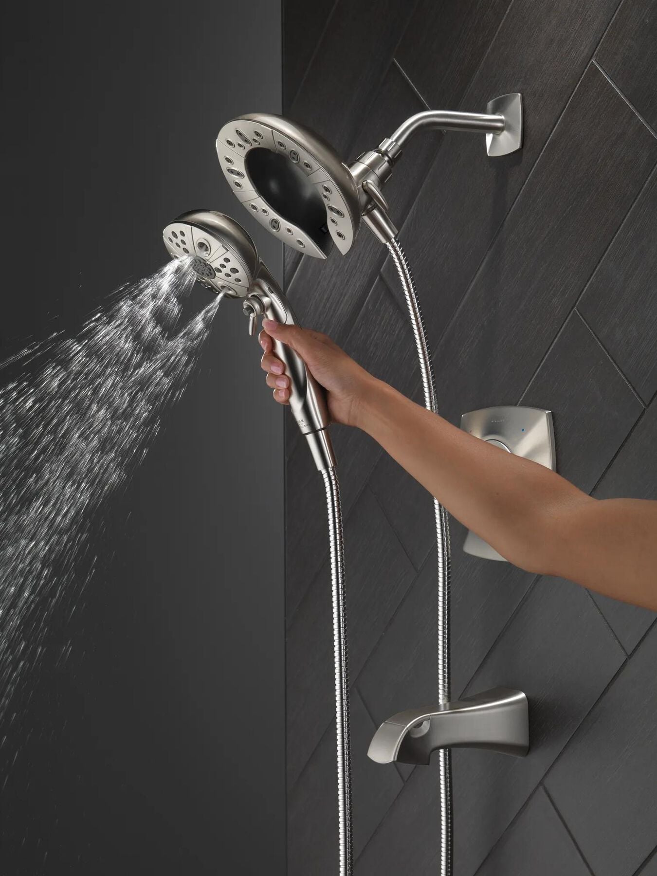 Monitor&reg; 14 Series Tub and Shower with In2ition&reg; Two-in-One Shower