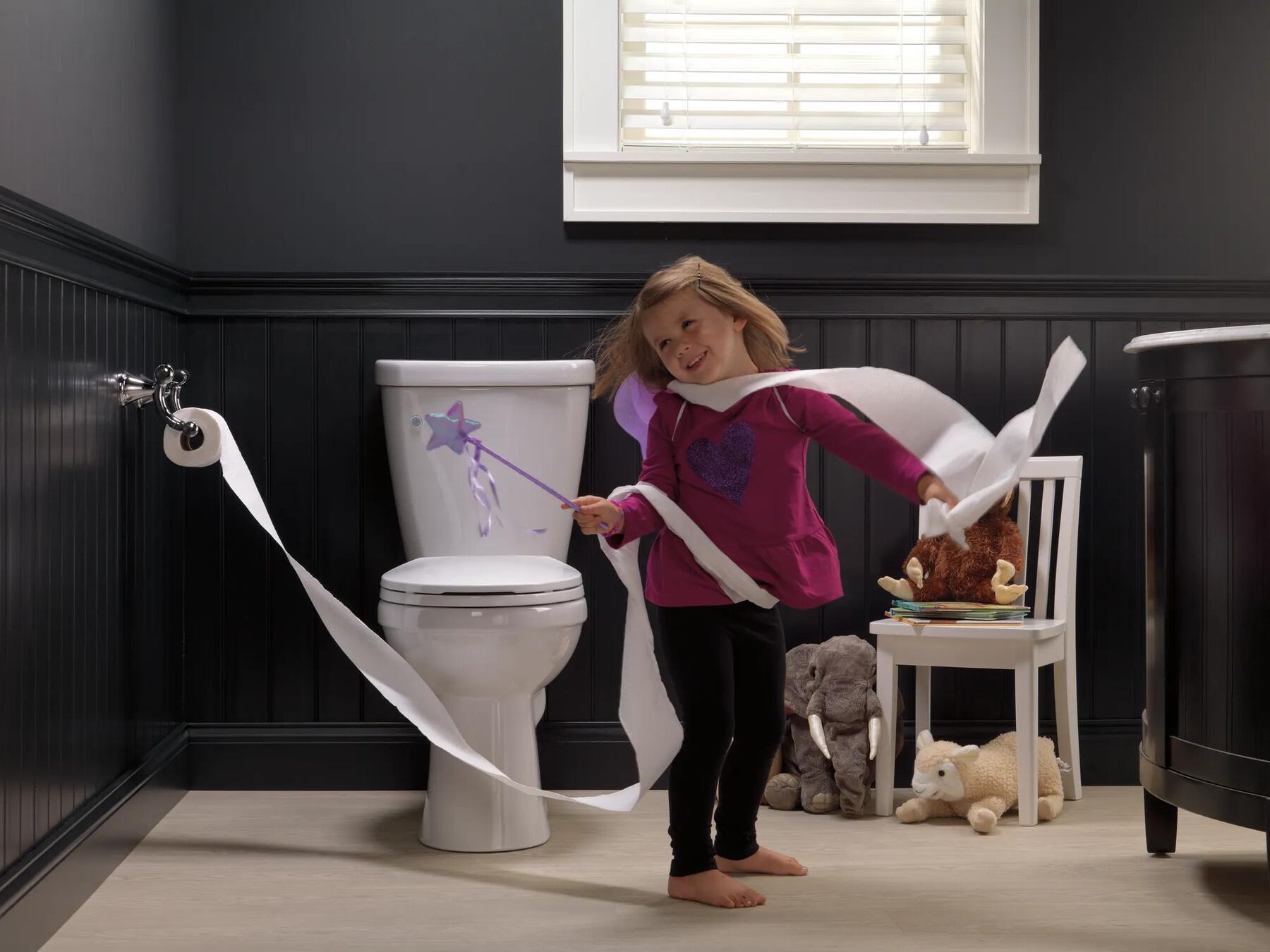 Toilet with FlushIQ&reg; - Elongated Front