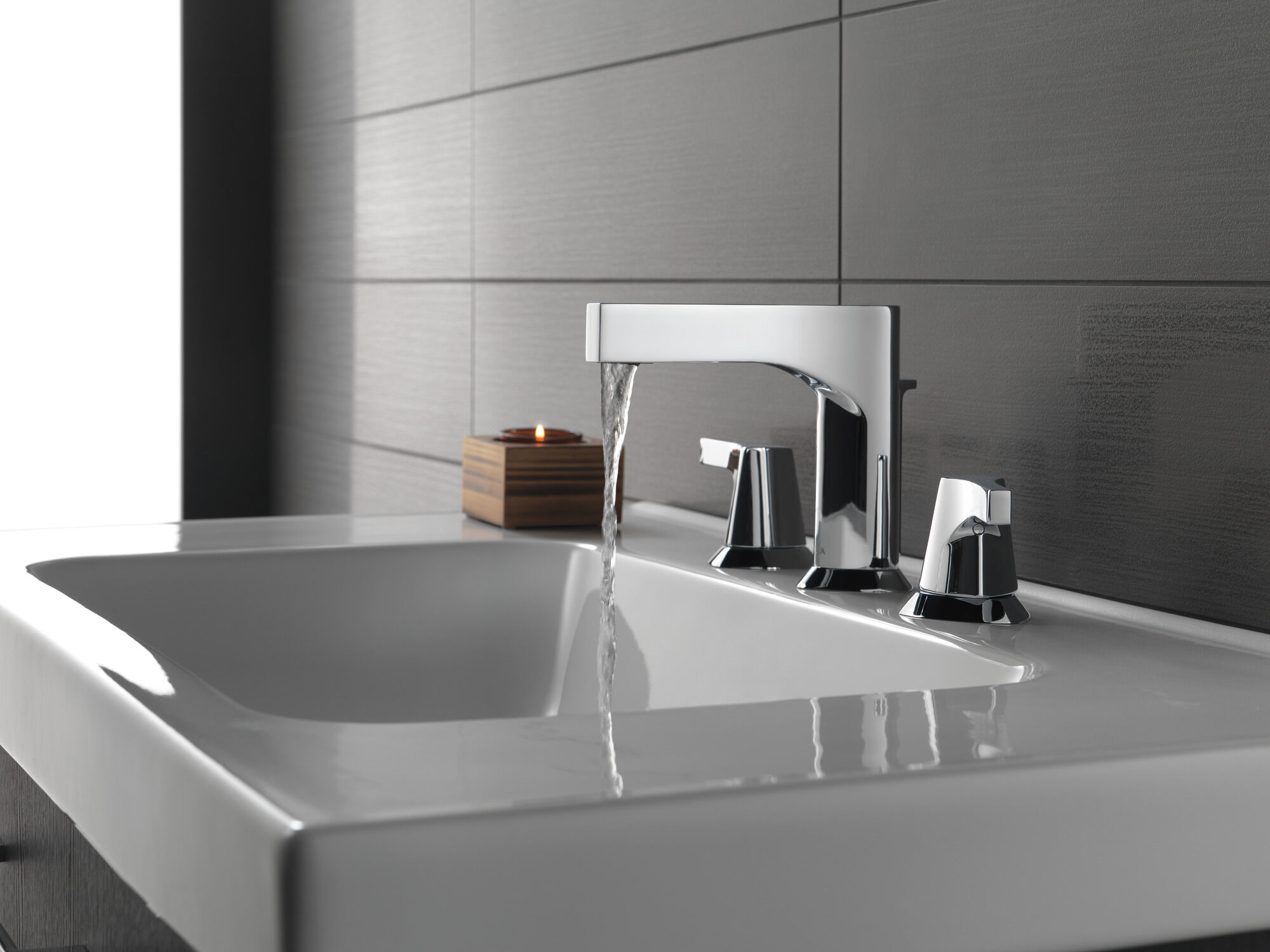 Two Handle Widespread Bathroom Faucet in Chrome 3574-MPU-DST