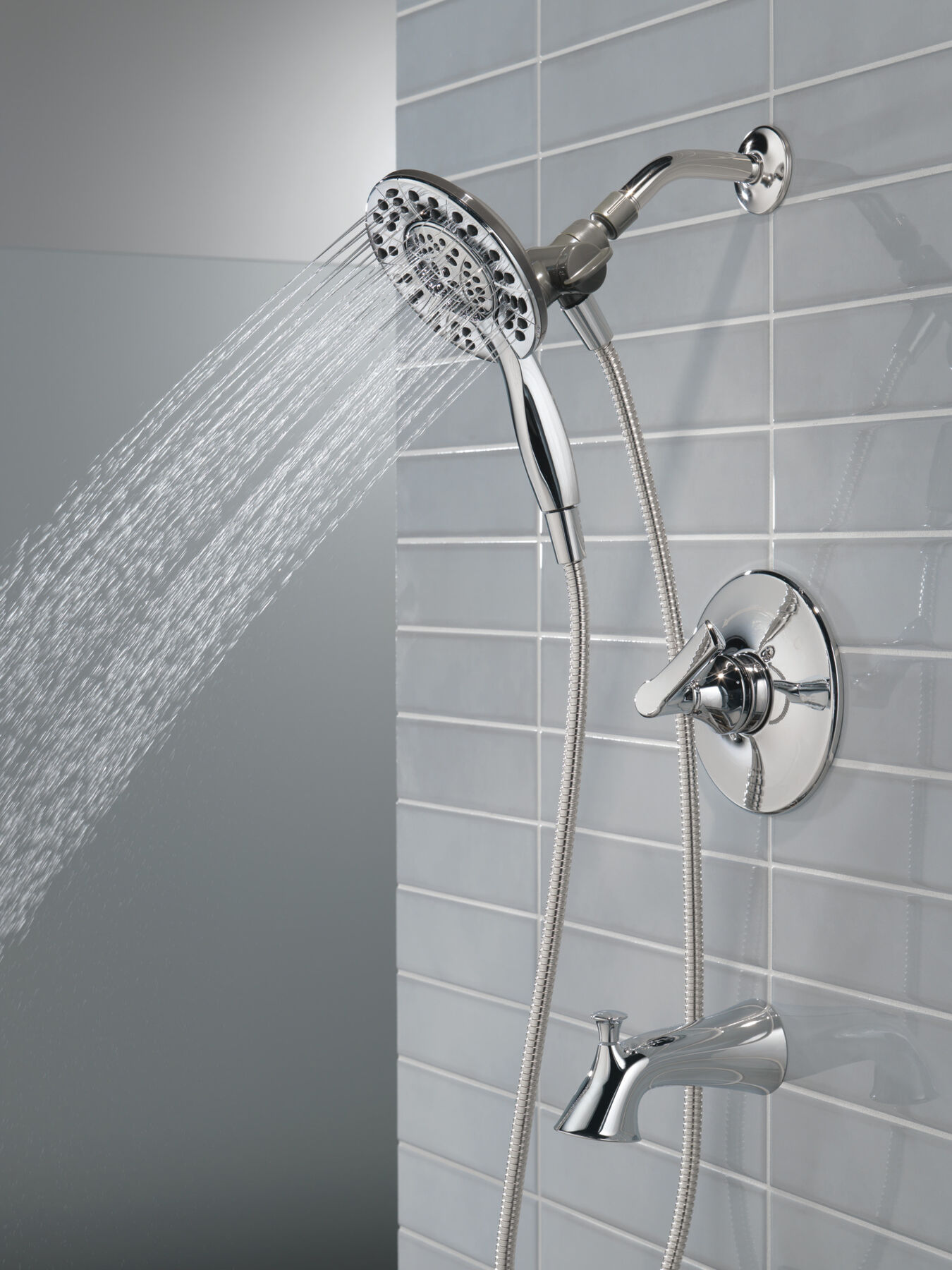 Monitor&reg;&nbsp;14 Series Tub & Shower With In2ition&reg;