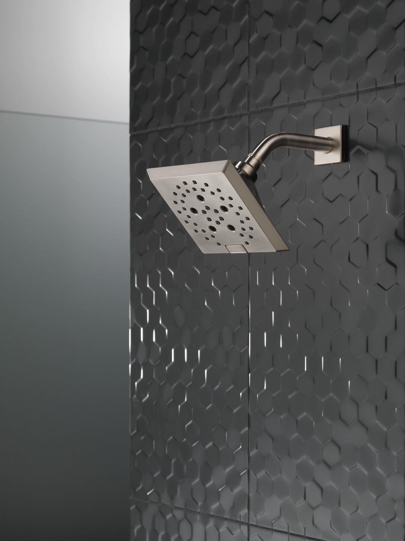 H<sub>2</sub>Okinetic&reg; 5-Setting Angular Modern Raincan Shower Head