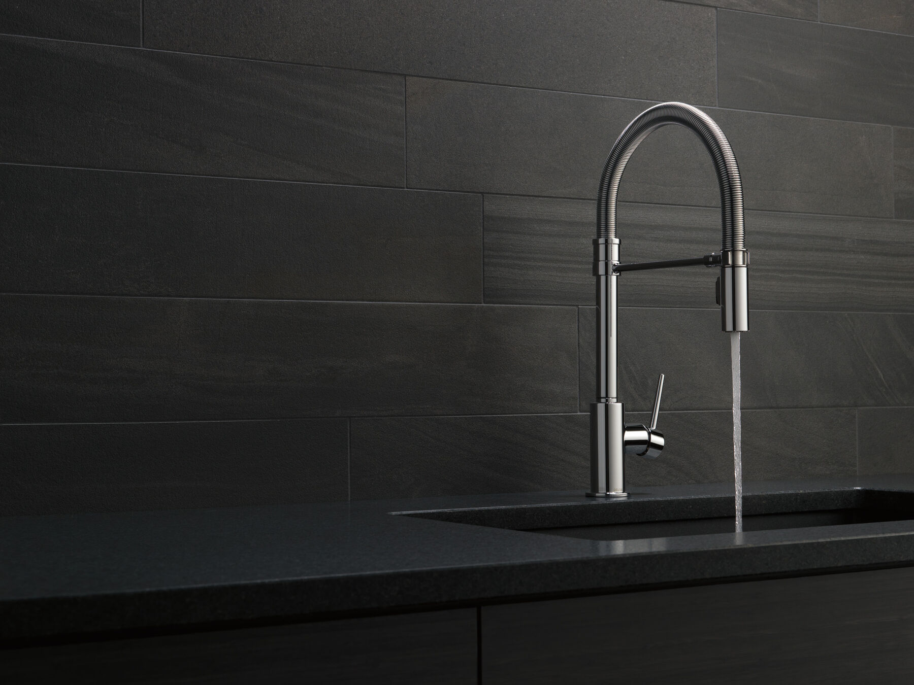 Single-Handle Pull-Down Spring Kitchen Faucet