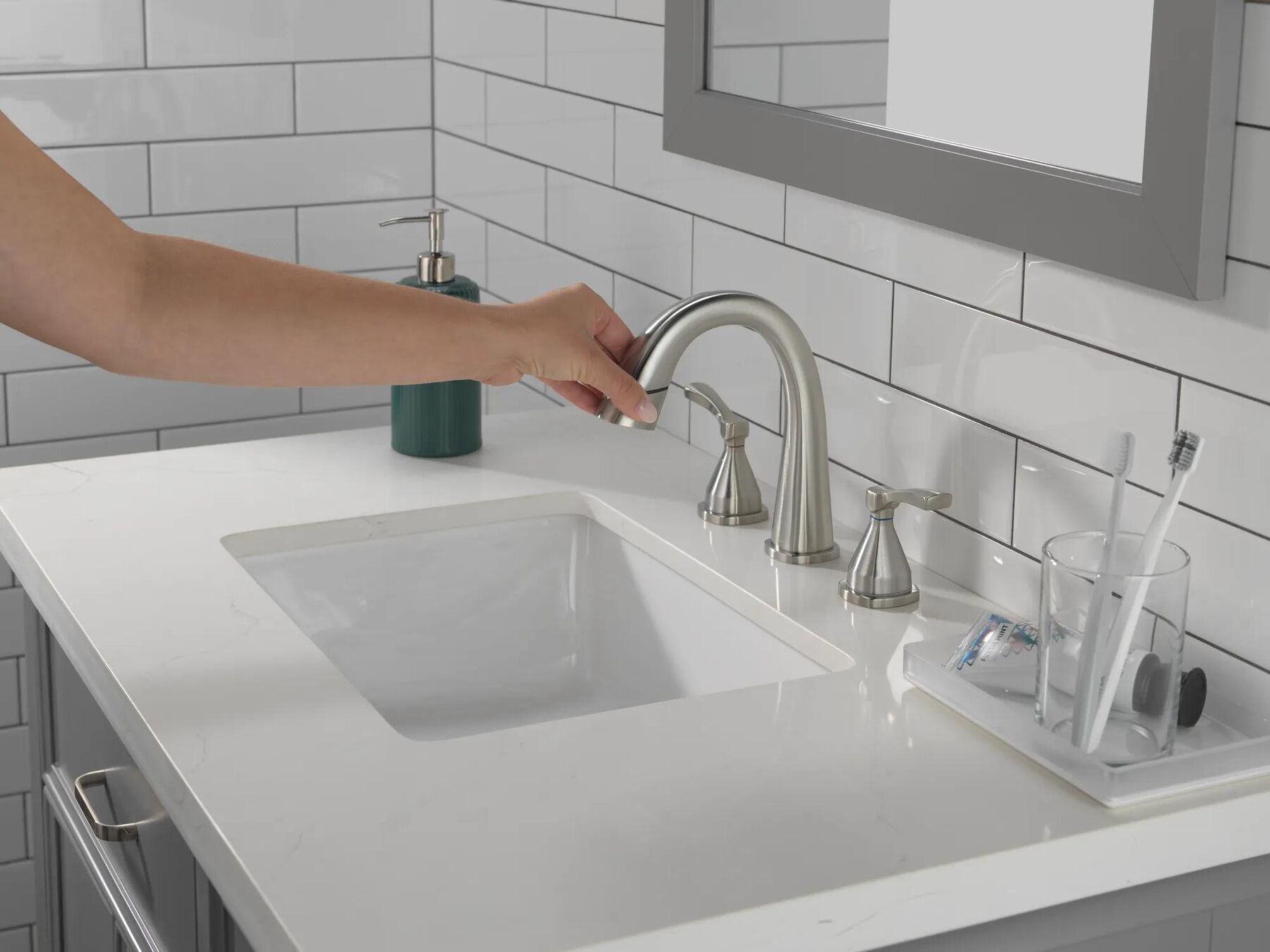 Two Handle Widespread Pull Down Bathroom Faucet