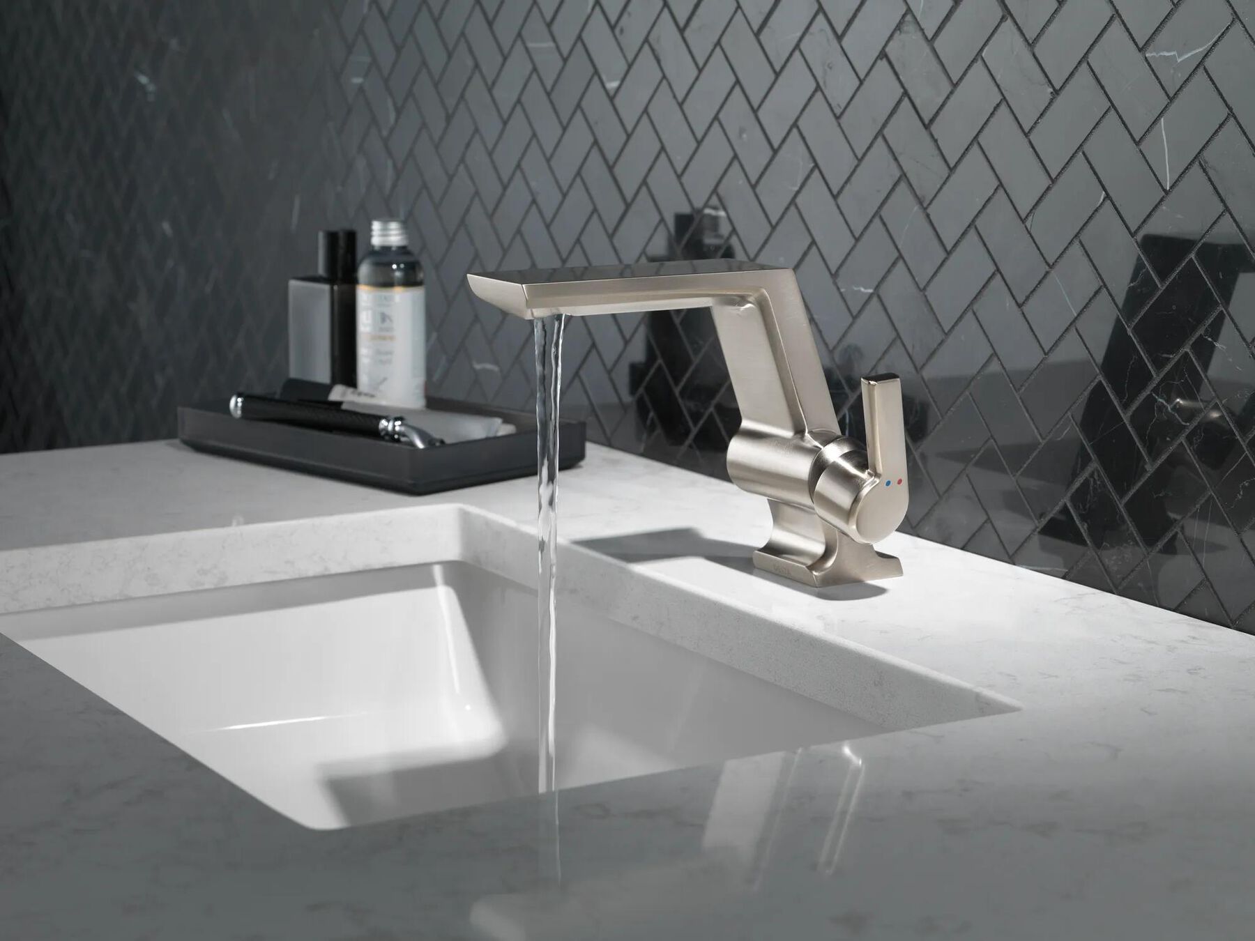 Single Handle Bathroom Faucet