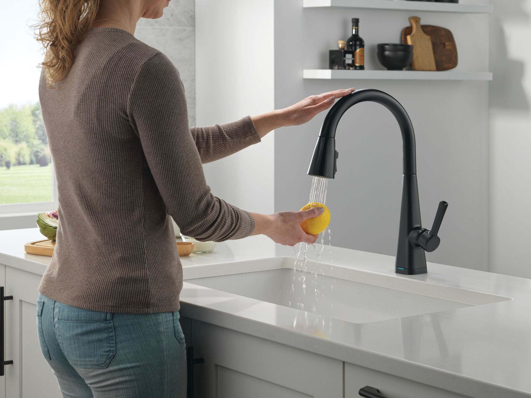 Single-Handle Pull-Down Kitchen Faucet with Touch<sub>2</sub>O&reg; Technology