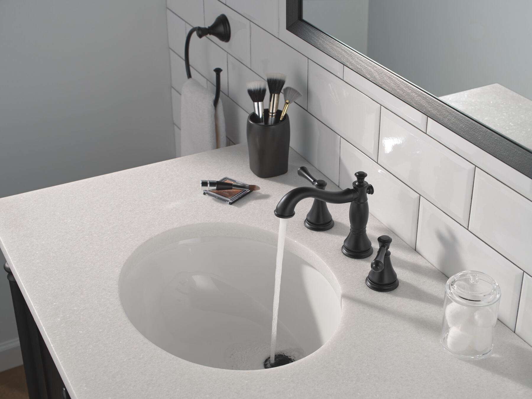 Two Handle Widespread Bathroom Faucet