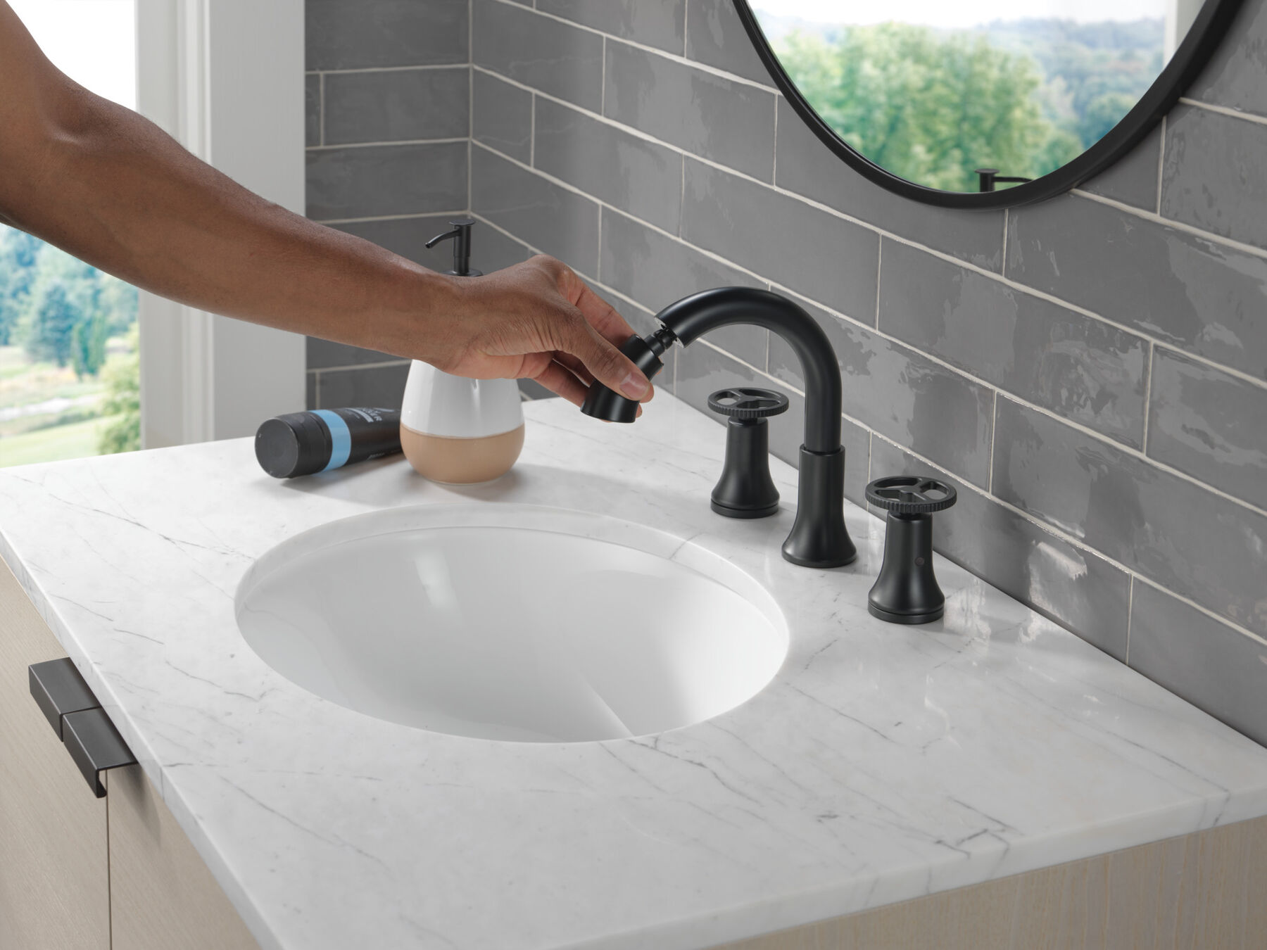 Two Handle Widespread Pull Down Bathroom Faucet