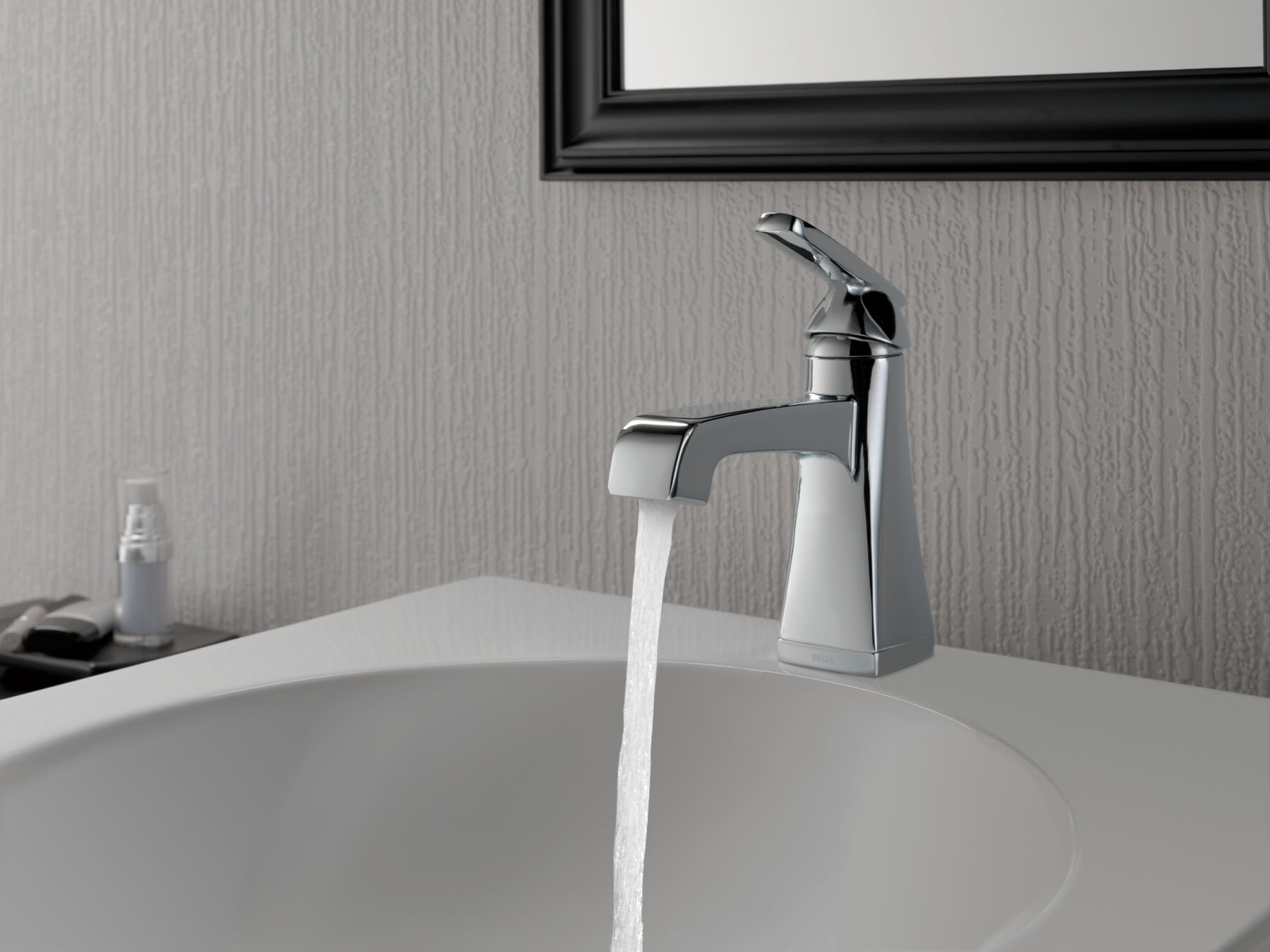 Single-Hole Bathroom Faucet (Recertified)