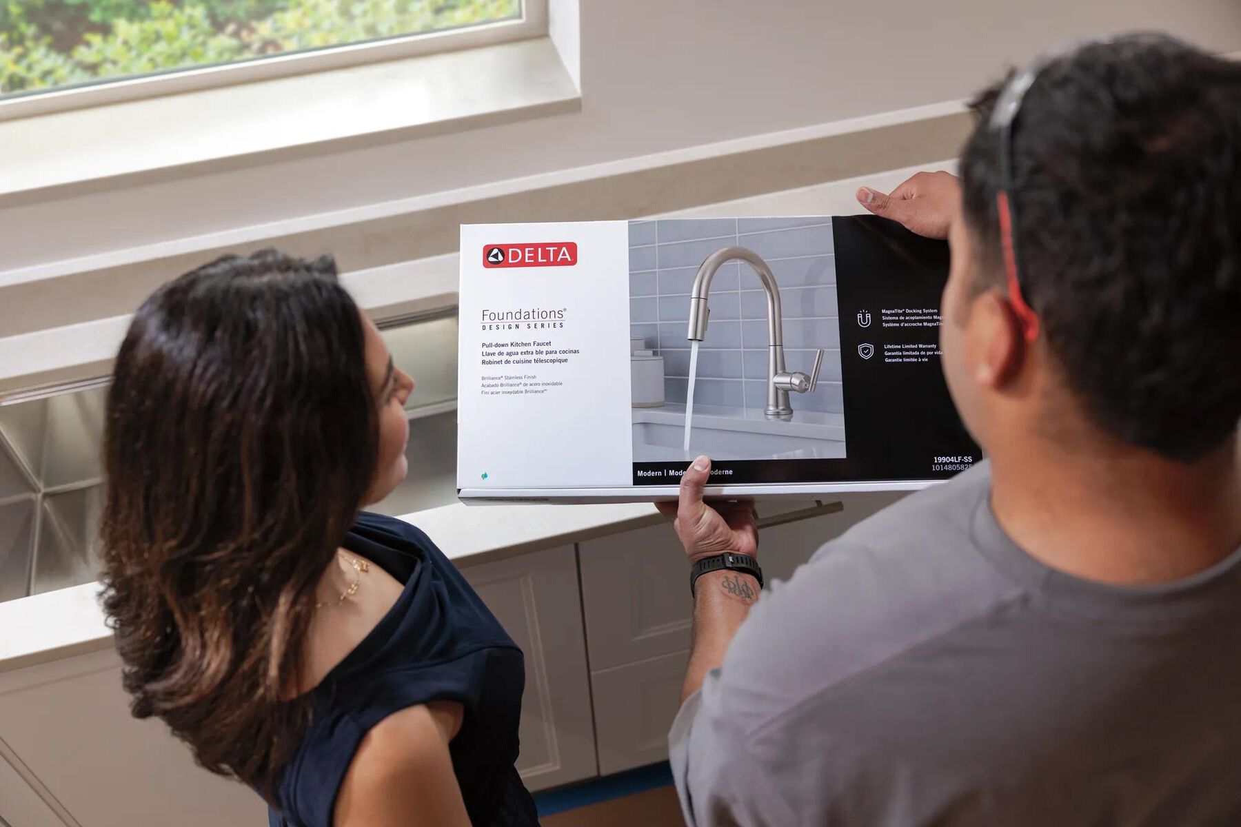 Single Handle Pull-Down Kitchen Faucet