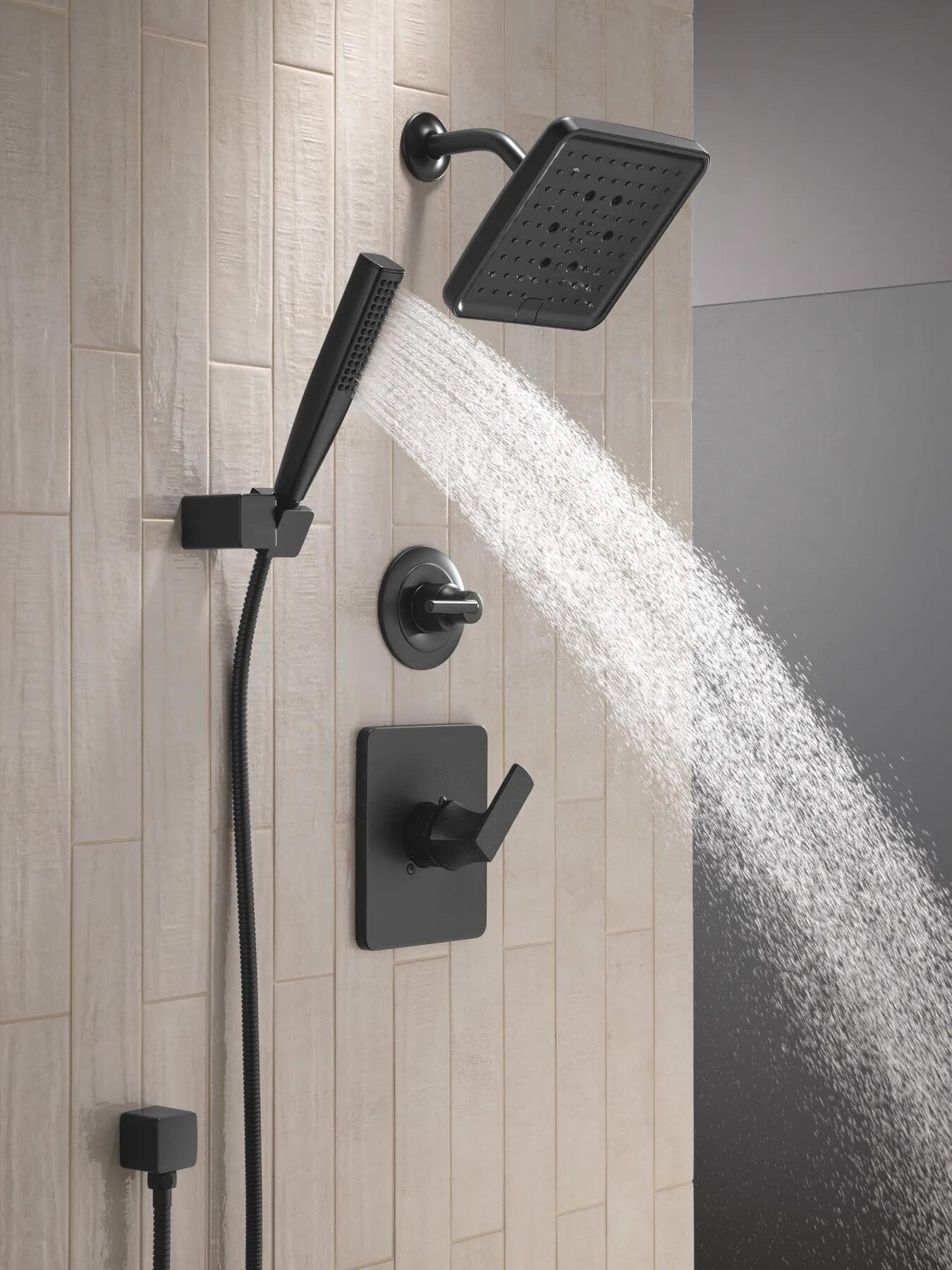 Monitor 14 Series Custom Shower Bundle