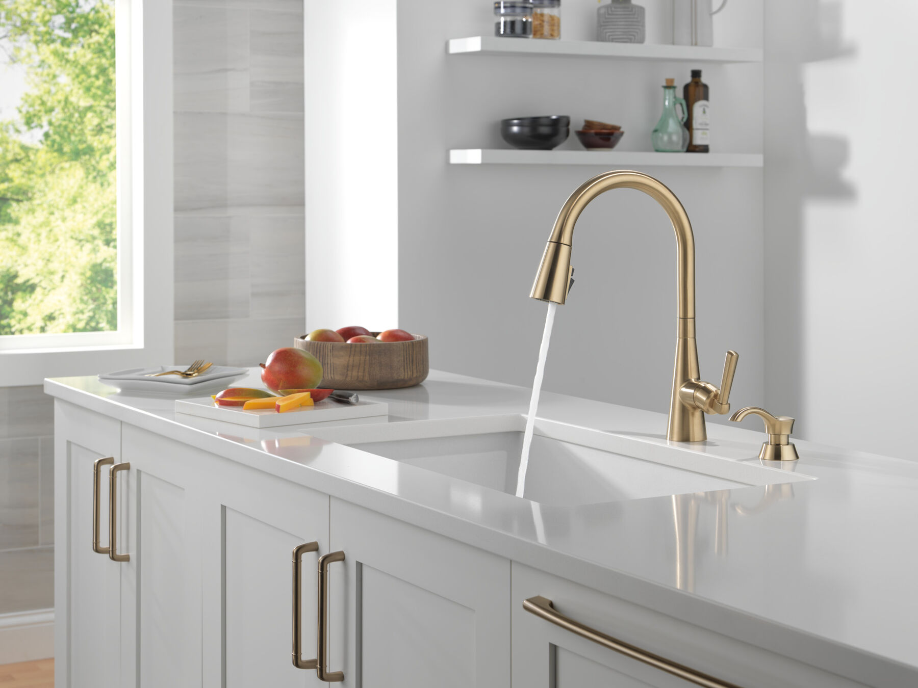 Pull-Down Kitchen Faucet w/Soap (Recertified)