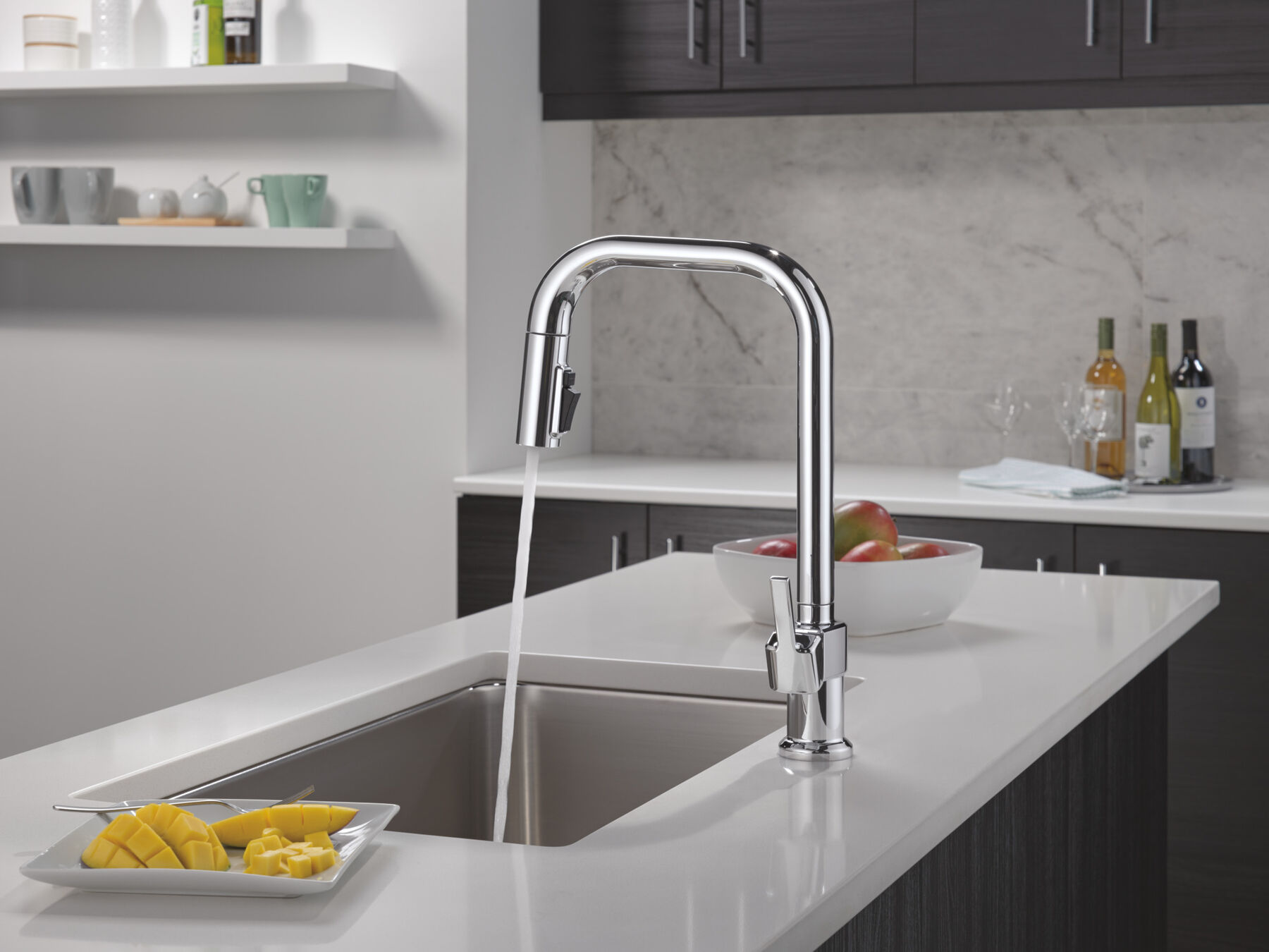Single Handle Pull-Down Kitchen Faucet