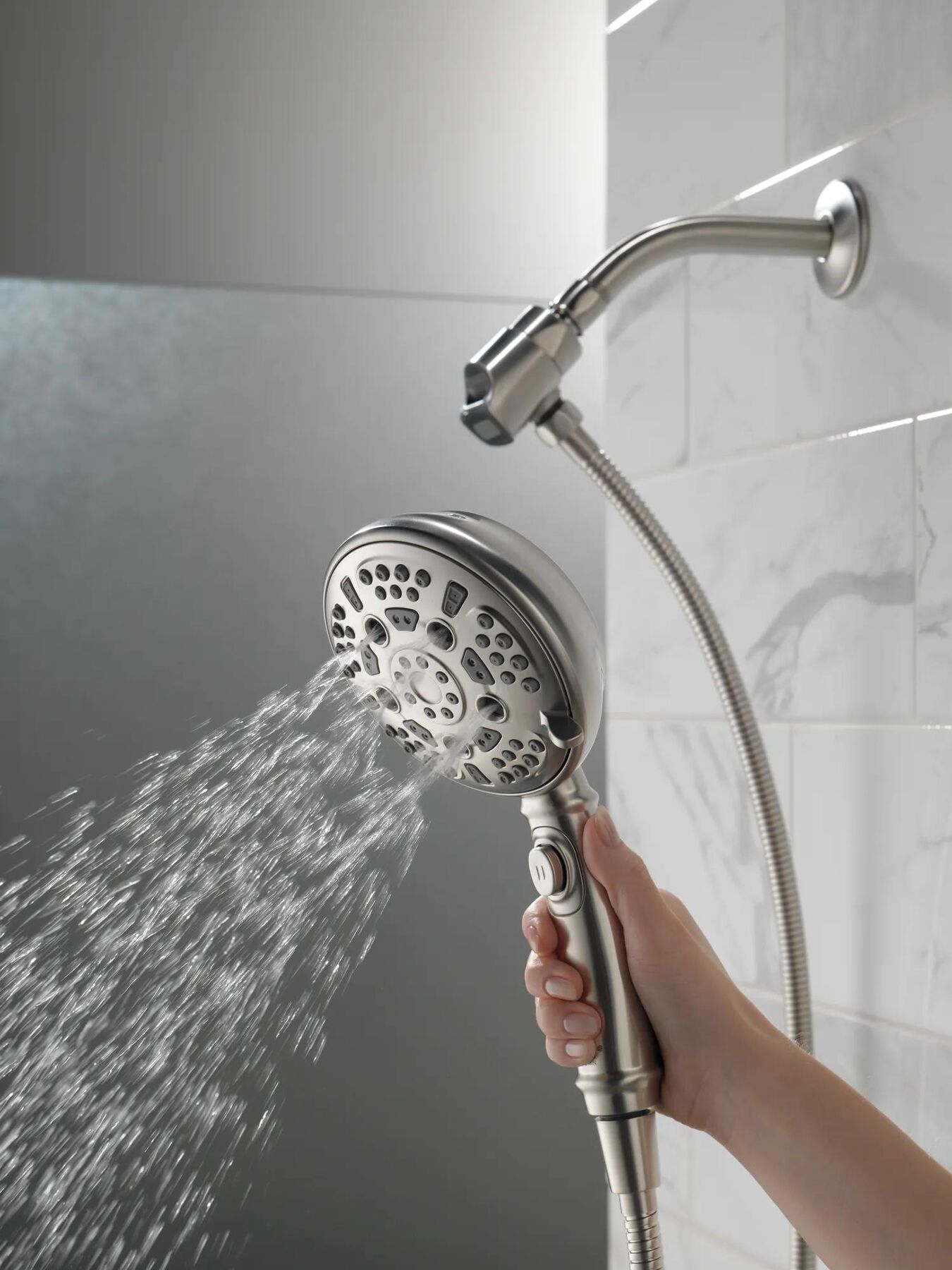 SureDock&trade; 7-Setting Hand Shower