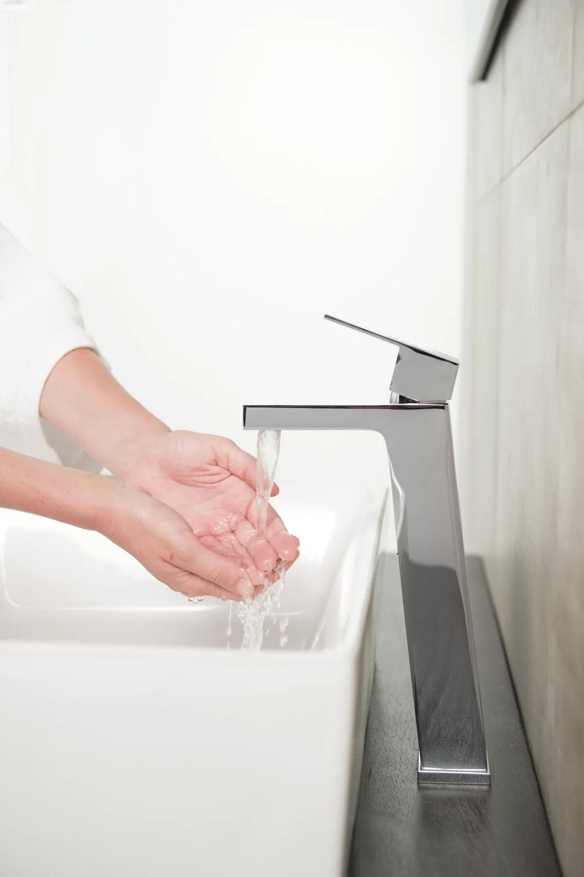 Single Handle Vessel Bathroom Faucet